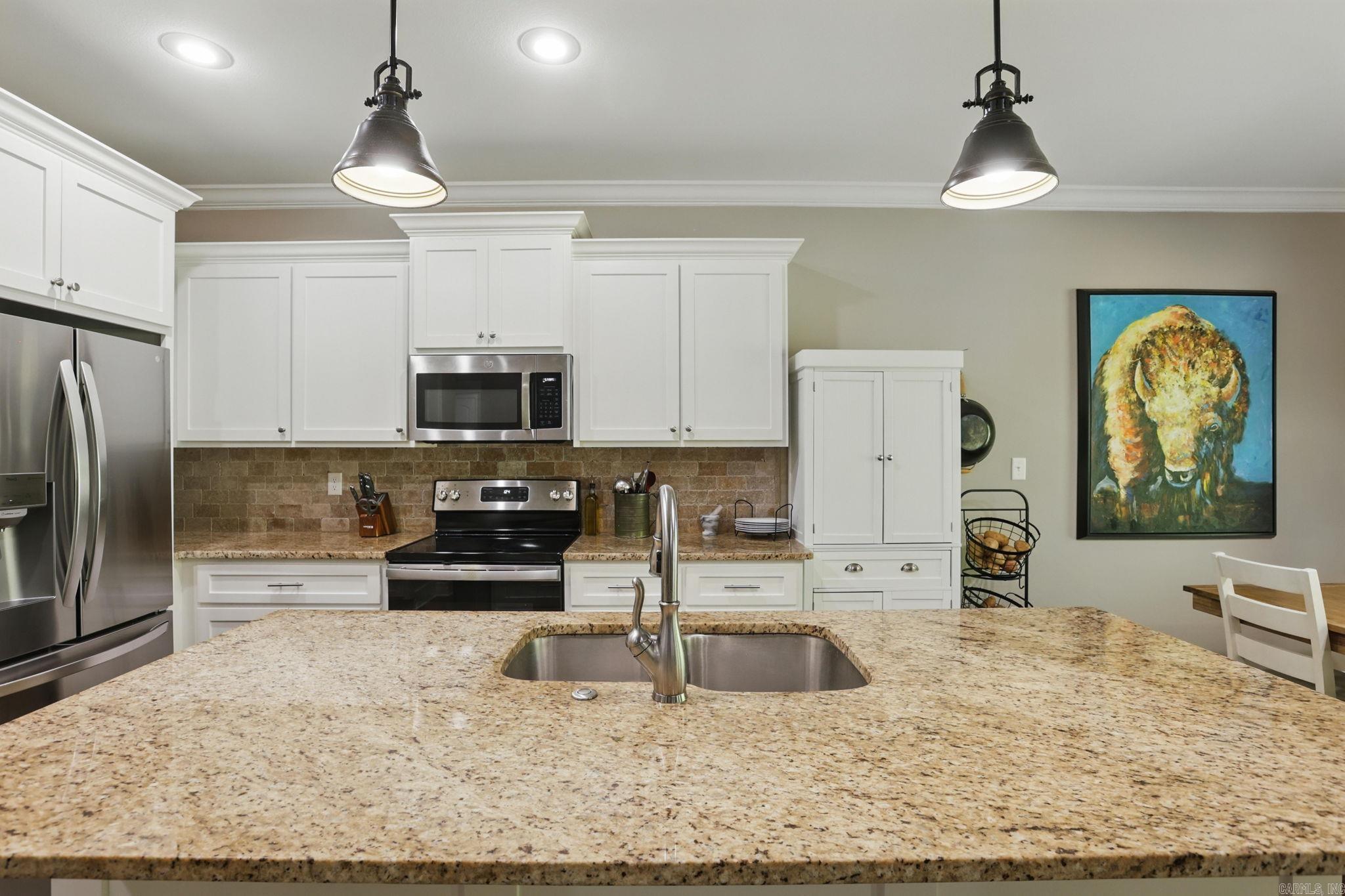 PINEWOOD ESTATES - Residential
