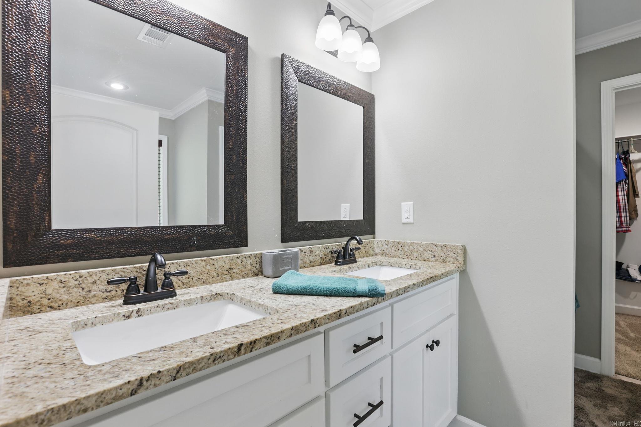 PINEWOOD ESTATES - Residential