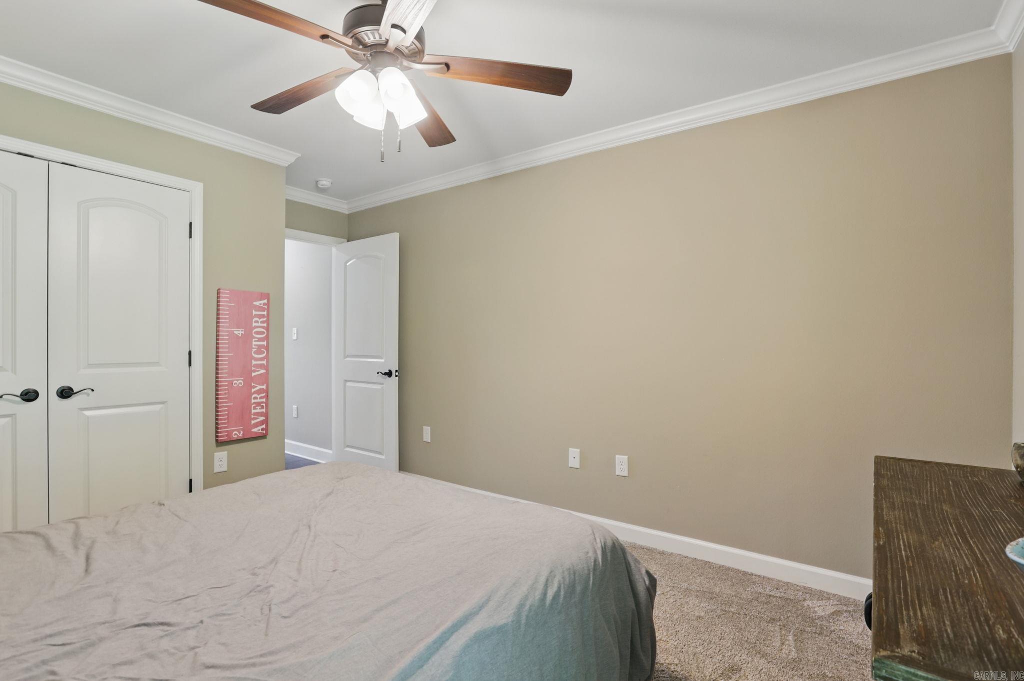 PINEWOOD ESTATES - Residential
