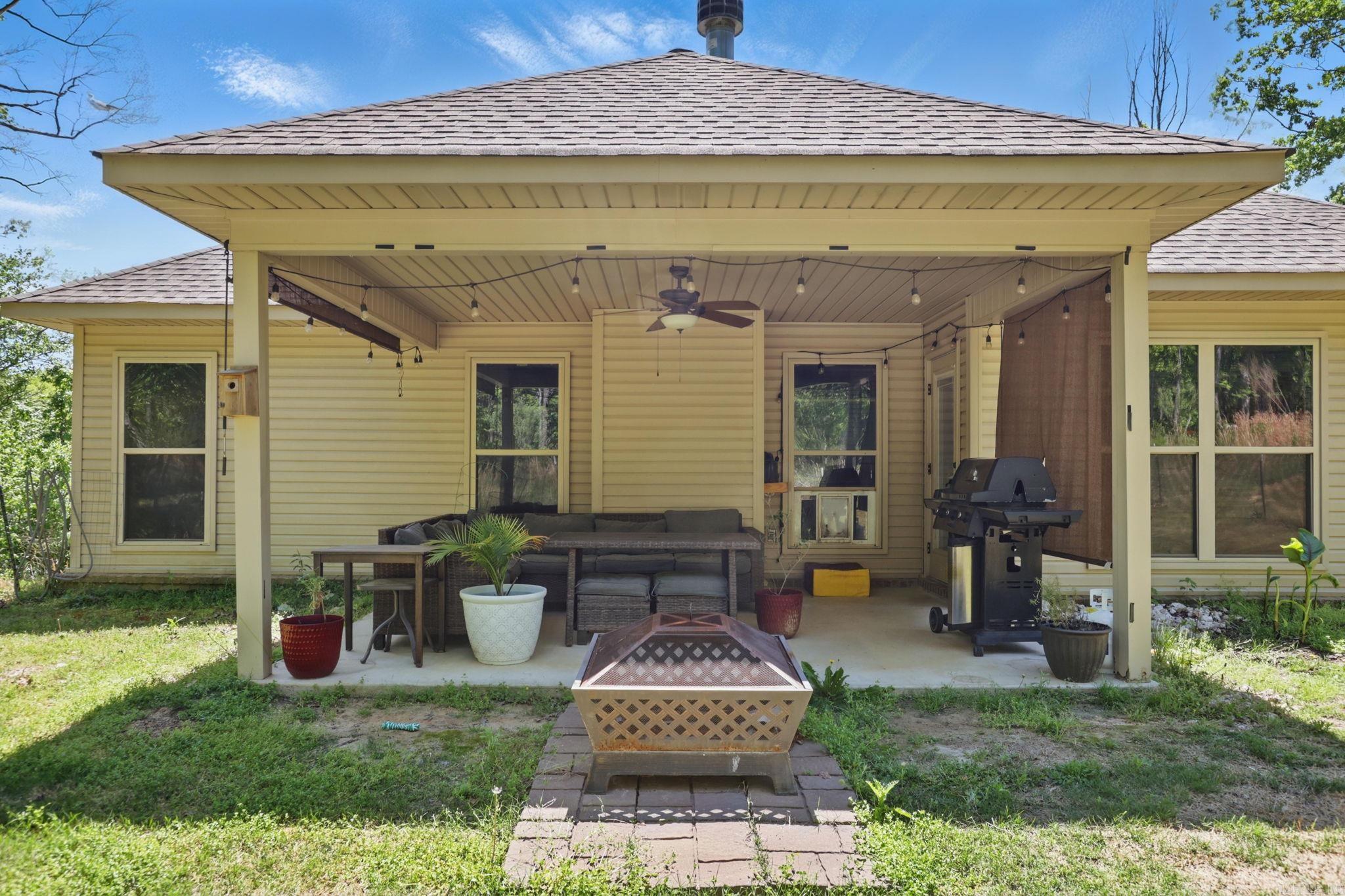 PINEWOOD ESTATES - Residential
