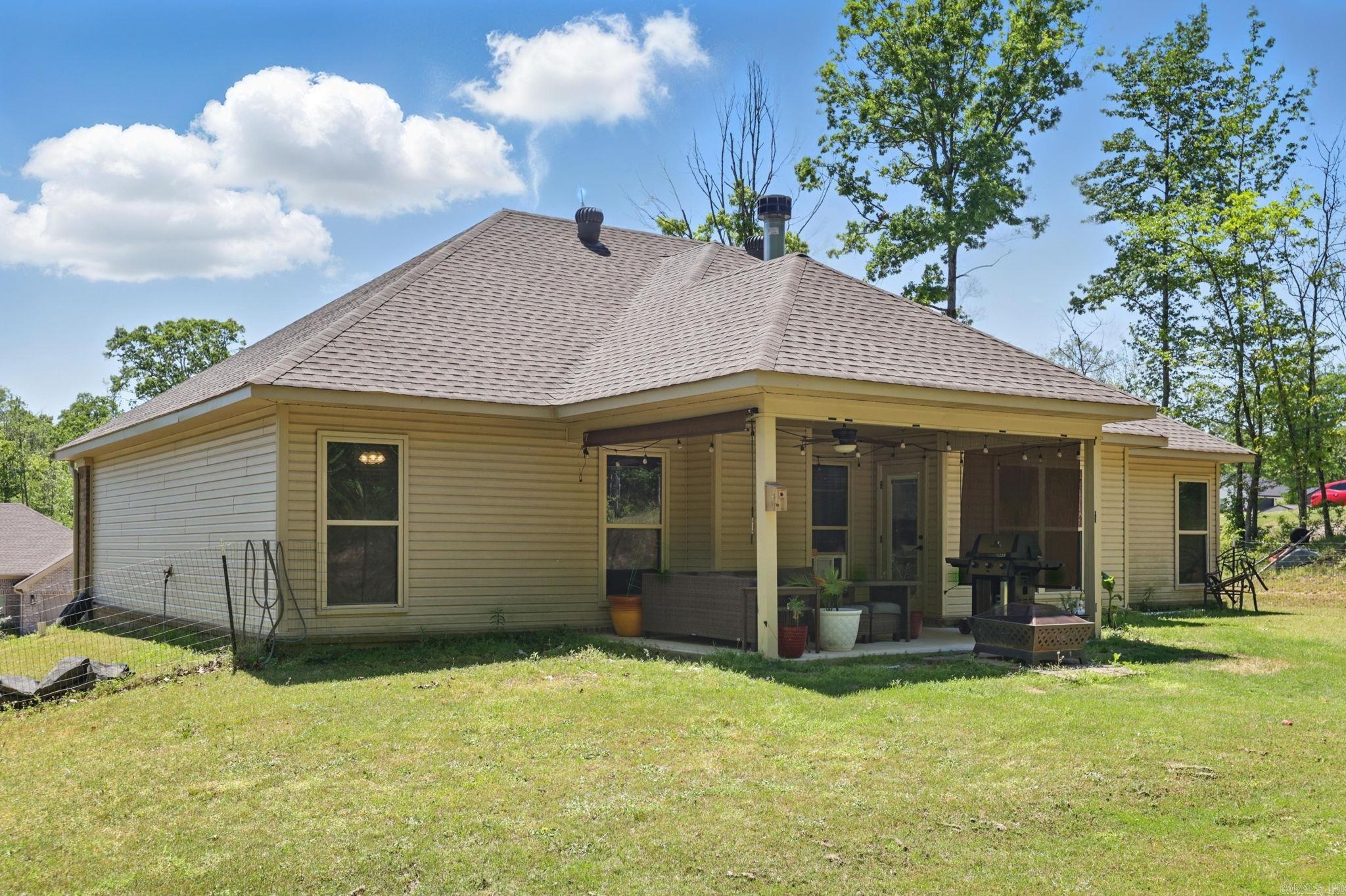 PINEWOOD ESTATES - Residential