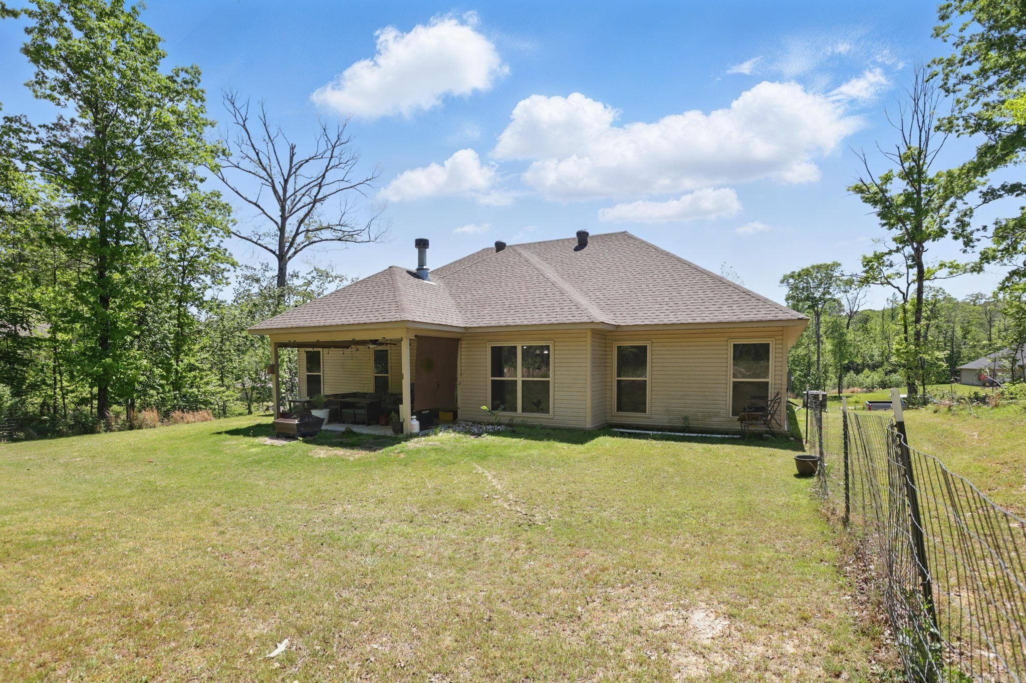 PINEWOOD ESTATES - Residential