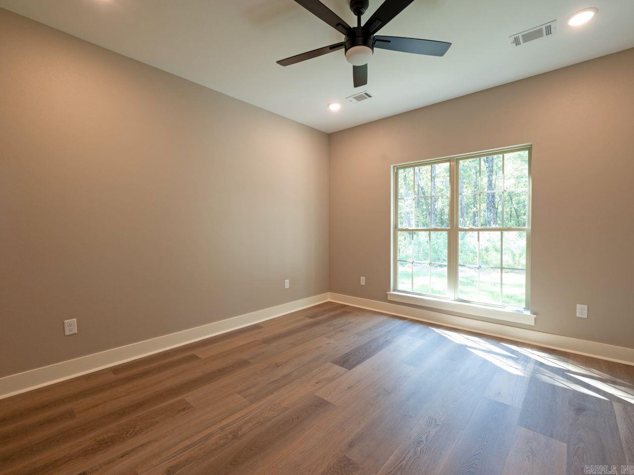 CARDINAL VALLEY - Residential