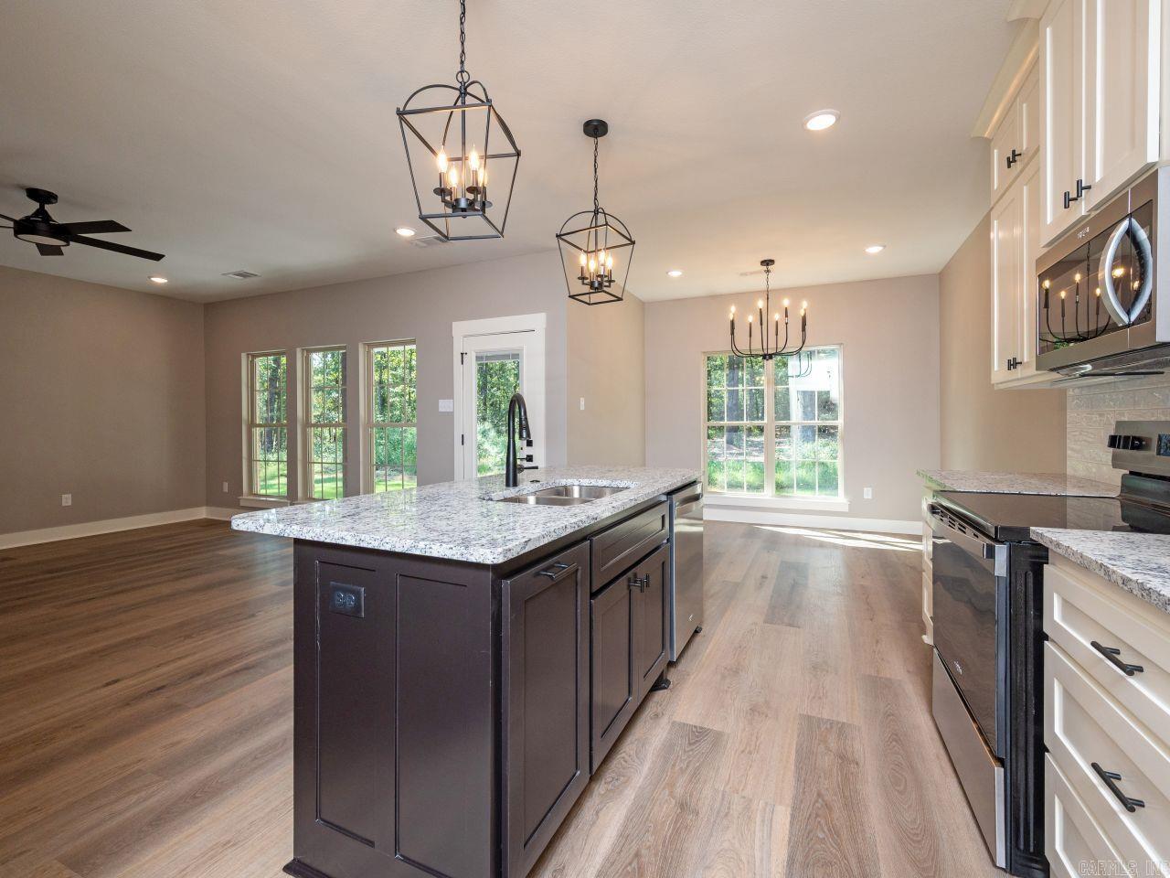 CARDINAL VALLEY - Residential