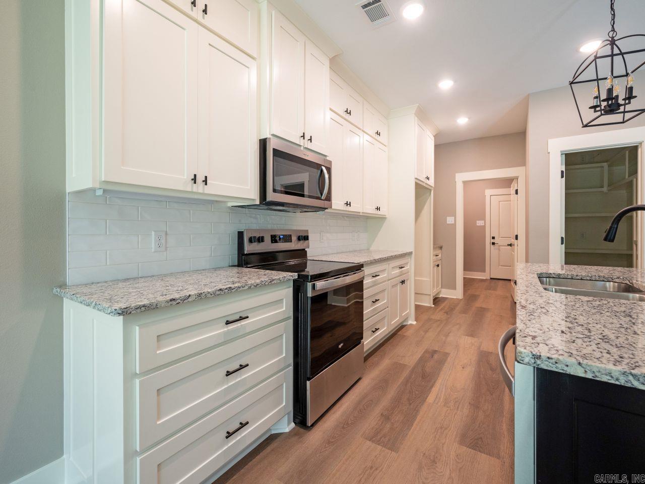 CARDINAL VALLEY - Residential