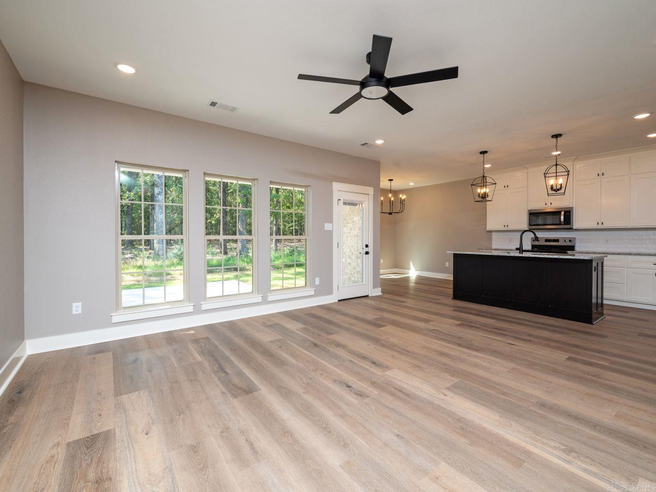 CARDINAL VALLEY - Residential