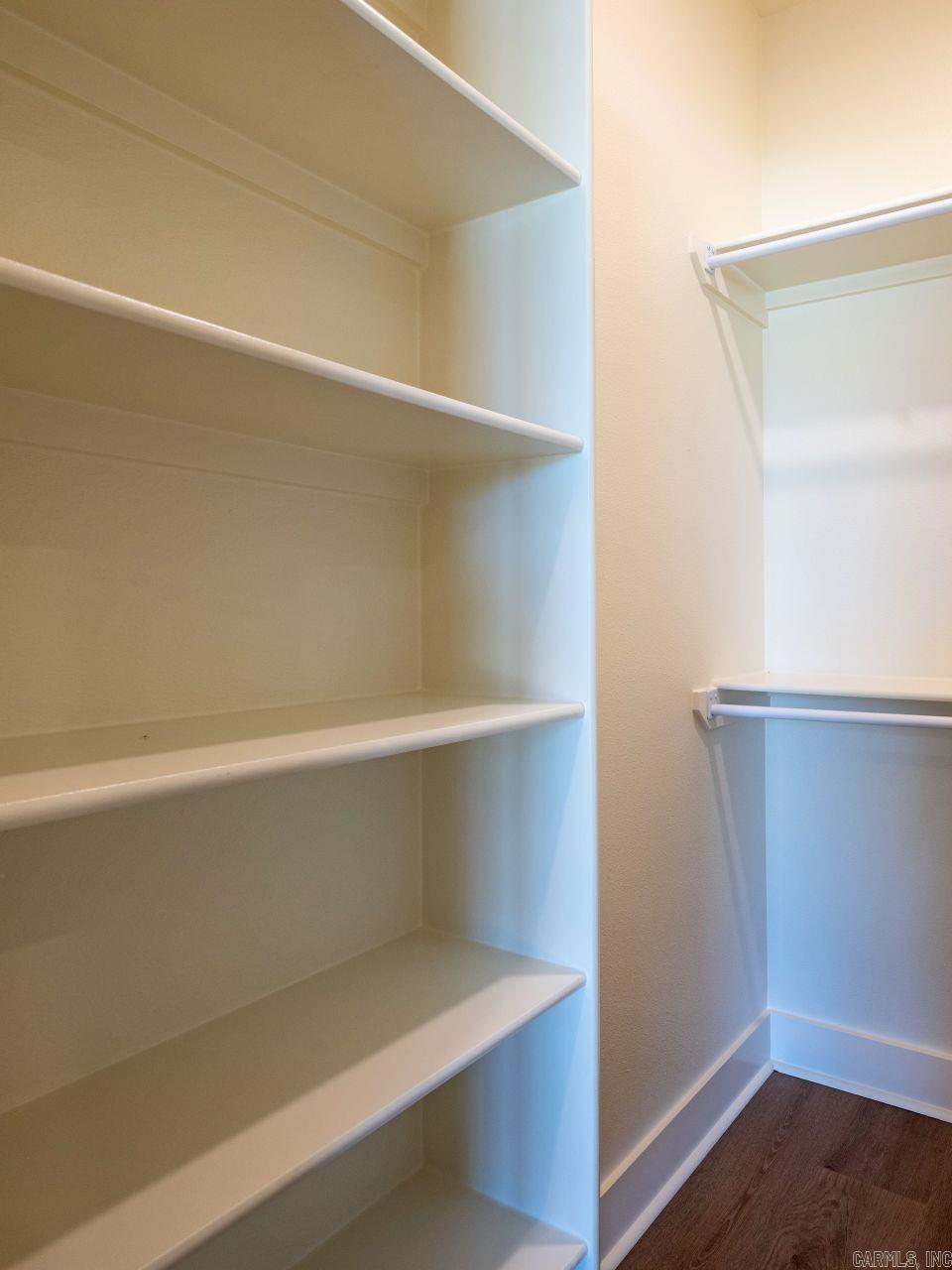 CARDINAL VALLEY - Residential