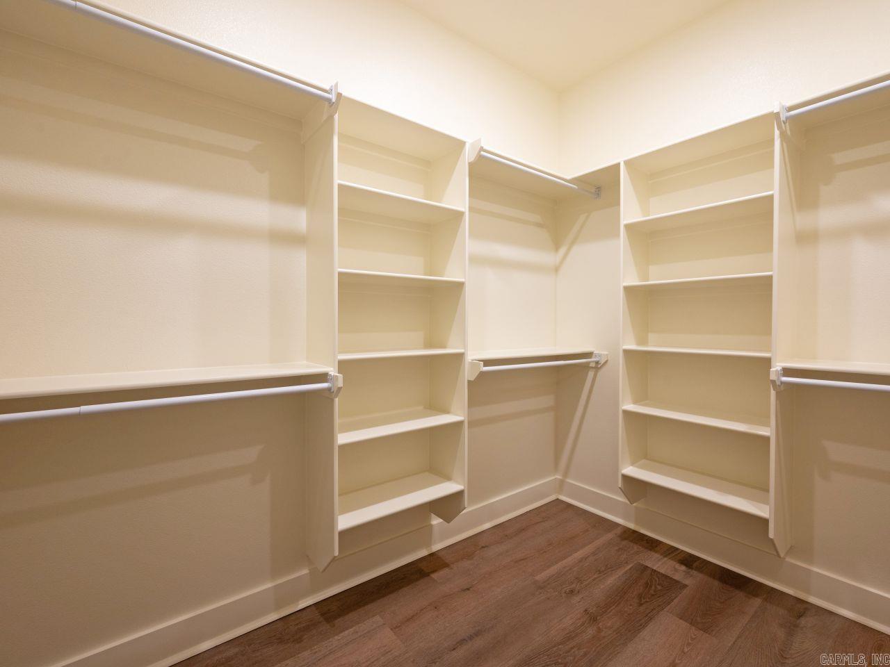 CARDINAL VALLEY - Residential