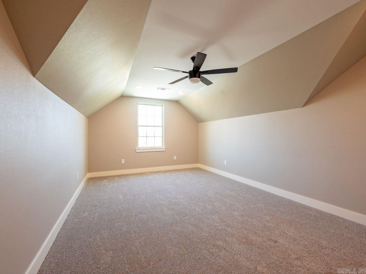 CARDINAL VALLEY - Residential