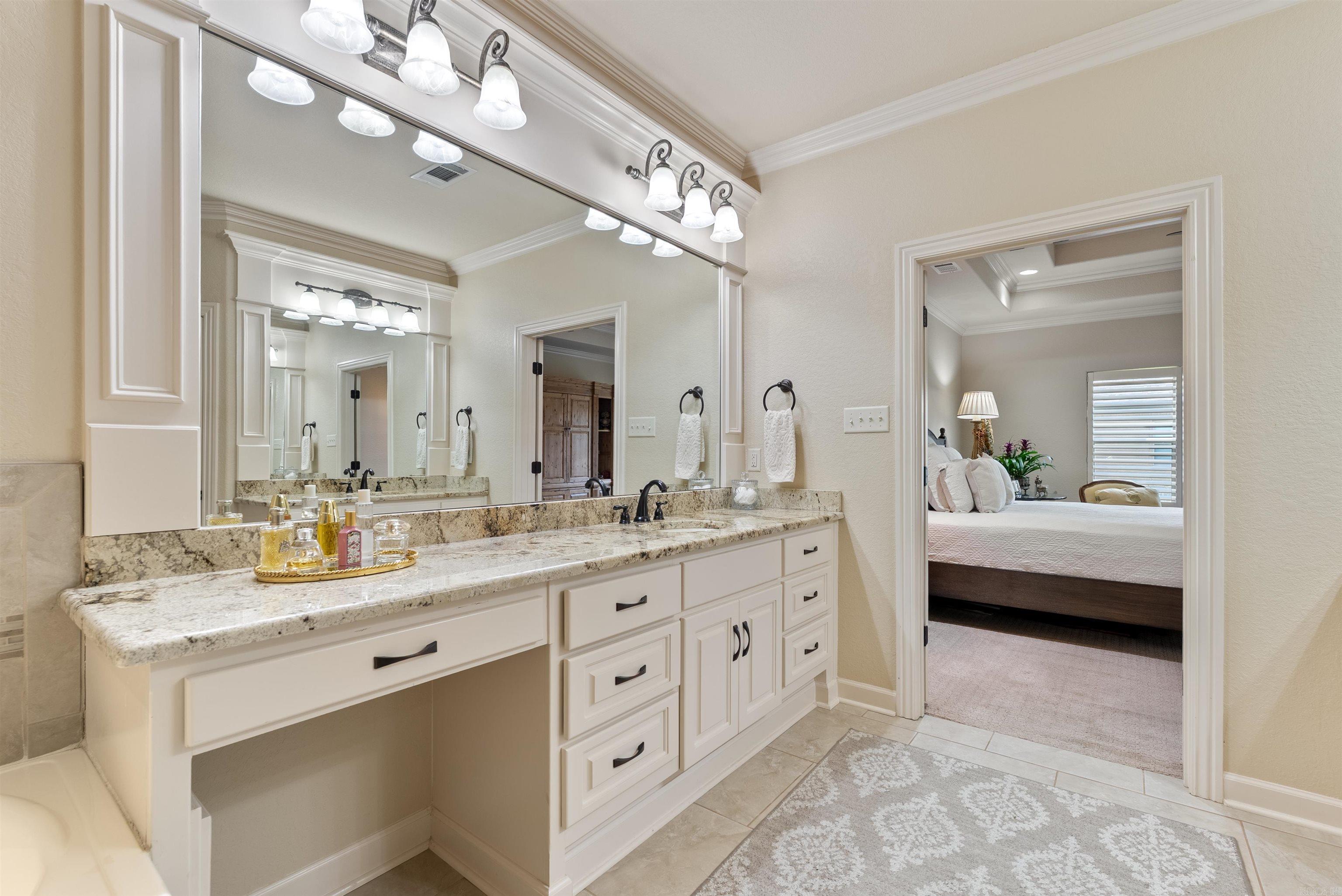 CHENAL VALLEY "MIRAMAR PLACE" - Residential