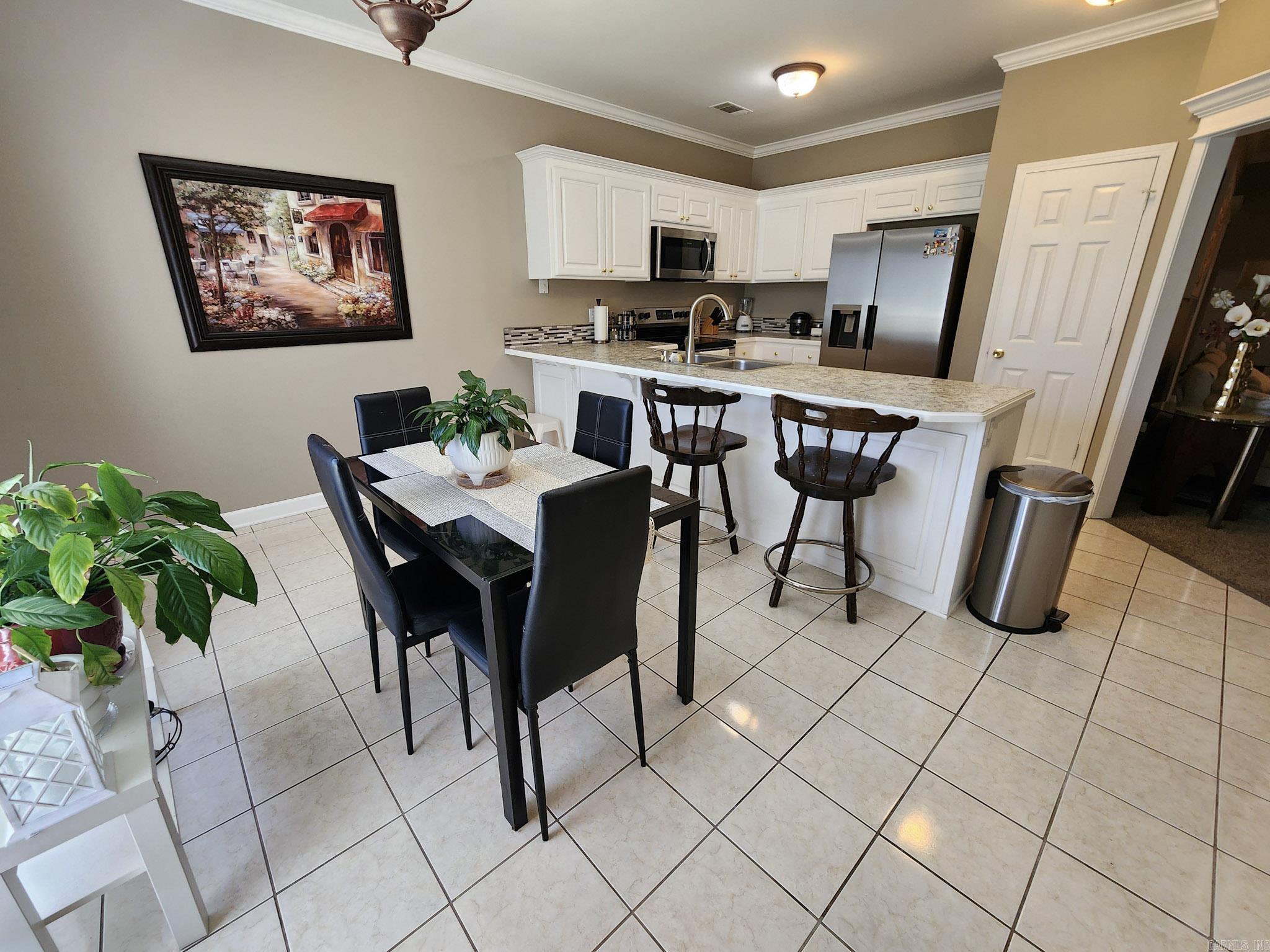 MYSTERY WOODS - Residential