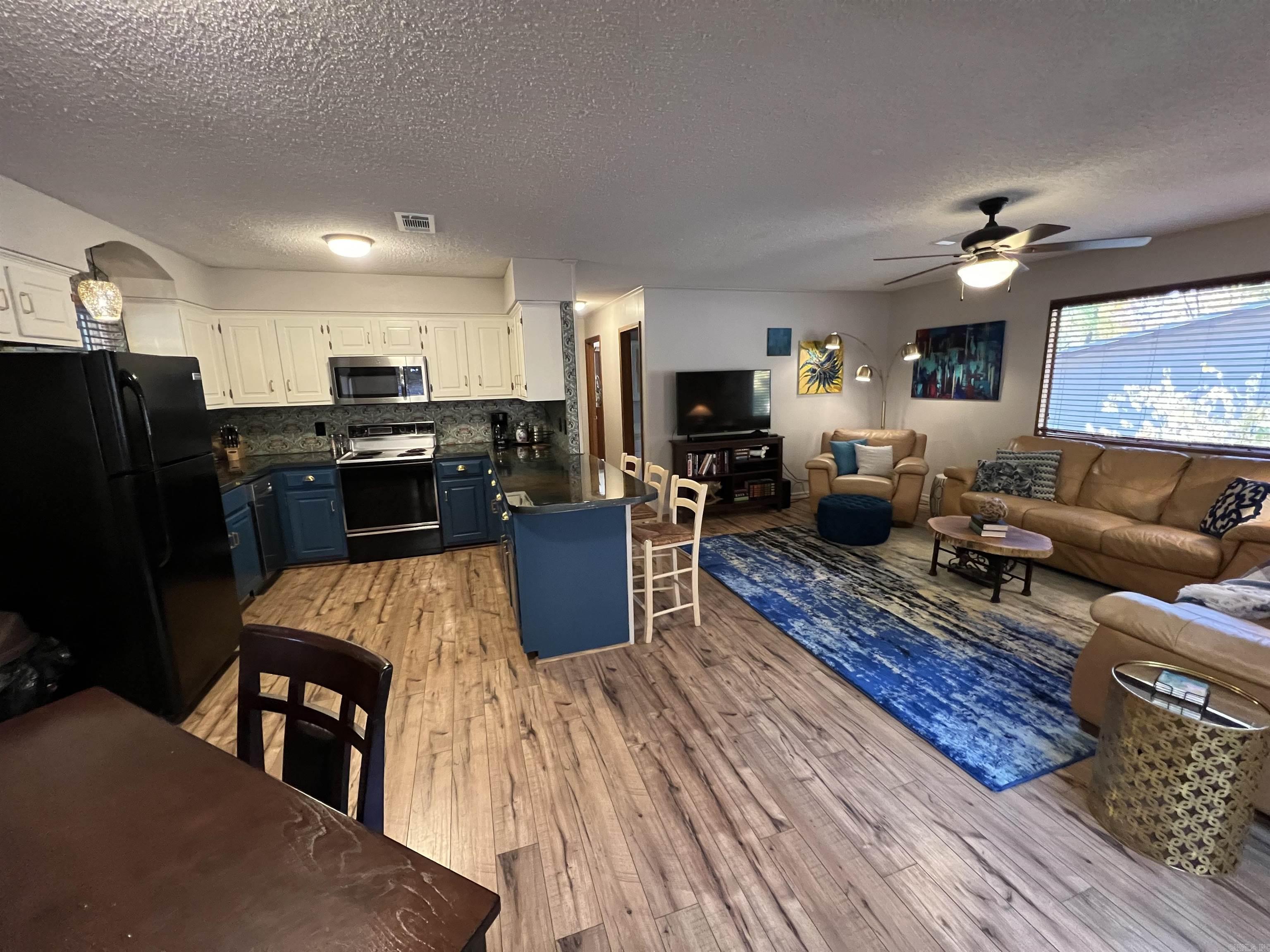 LAKEWOOD - Residential