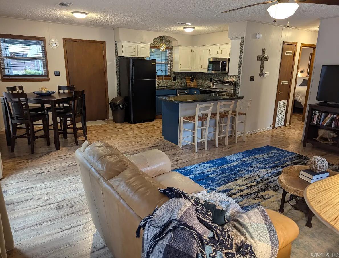 LAKEWOOD - Residential