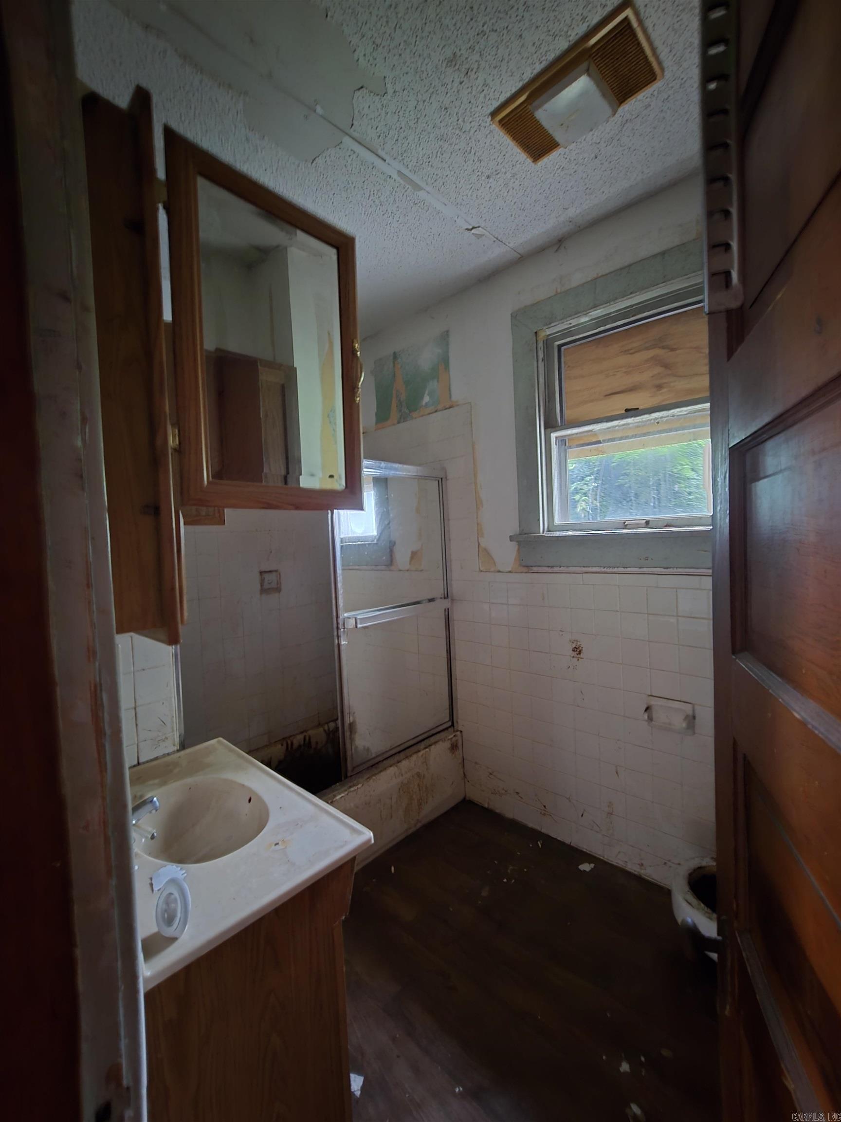 FLEMING & BRADFORD - Residential