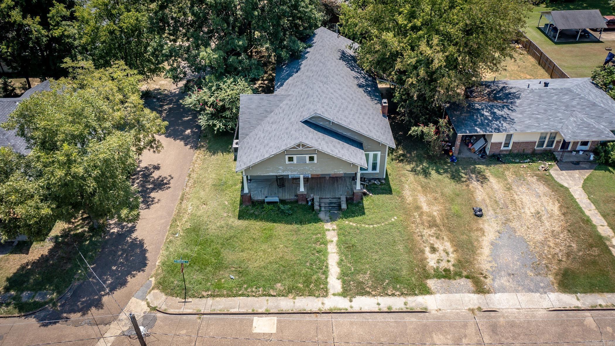 Step back in time with this charming 1940's single family home, nestled in the heart of downtown Arkadelphia near the prestigious Henderson State University and Ouachita Baptist University. Boasting 3 bedrooms, with potential for a 4th, and 2 baths, this home exudes character and comfort. The timeless appeal of the era is evident in the architectural details and craftsmanship throughout. Enjoy the convenience of living in close proximity to top educational institutions, shopping, and dining, creating an idyllic setting for family life. Embrace the nostalgia of yesteryear and the modern amenities of today in this delightful home, perfectly situated in the vibrant downtown area of Arkadelphia, Arkansas. Seller Installed NEW Heat & Air 2024 Recent paint/projects finished 2025