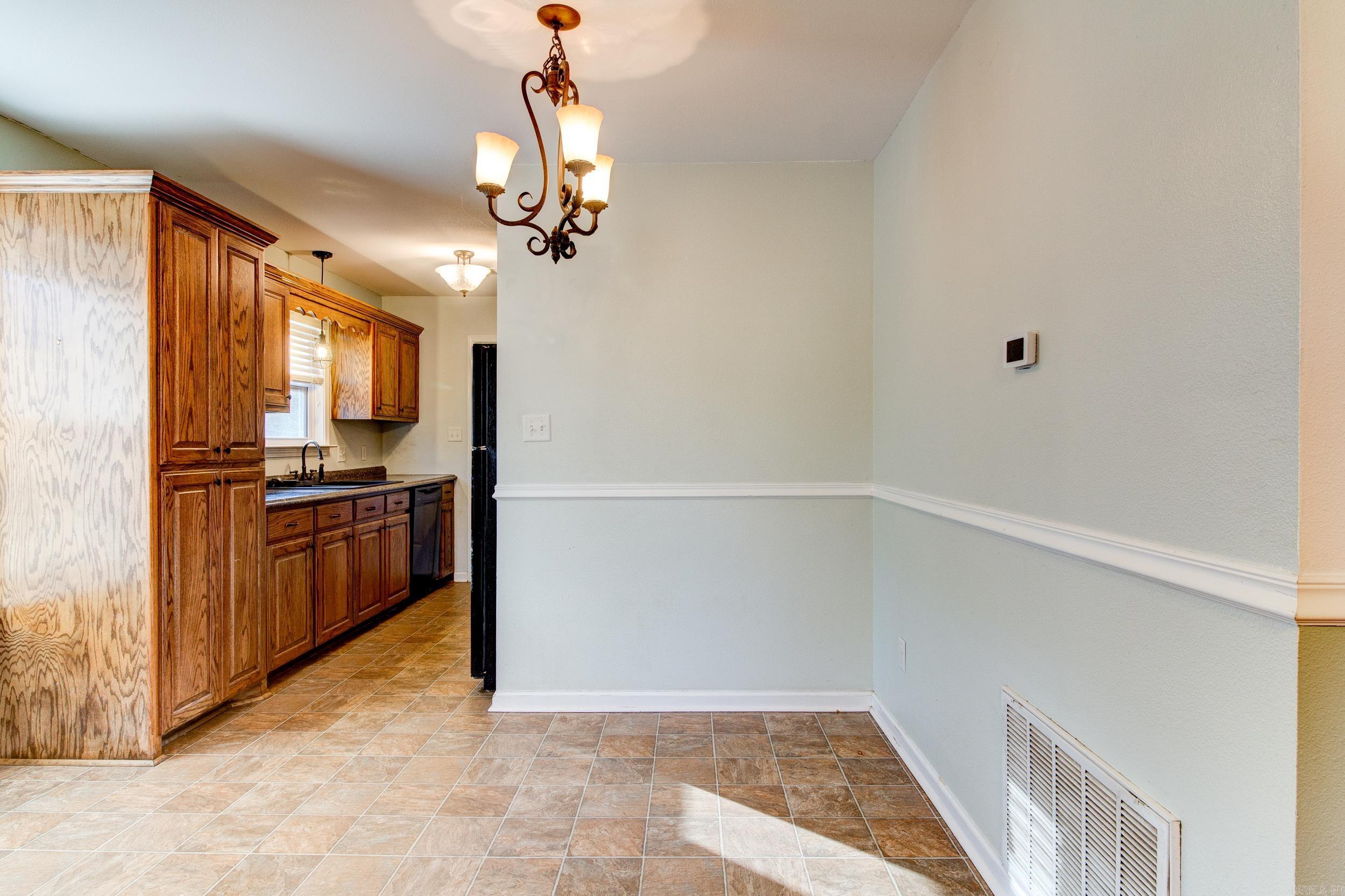 HENDERSONS ADDN - Residential Lease