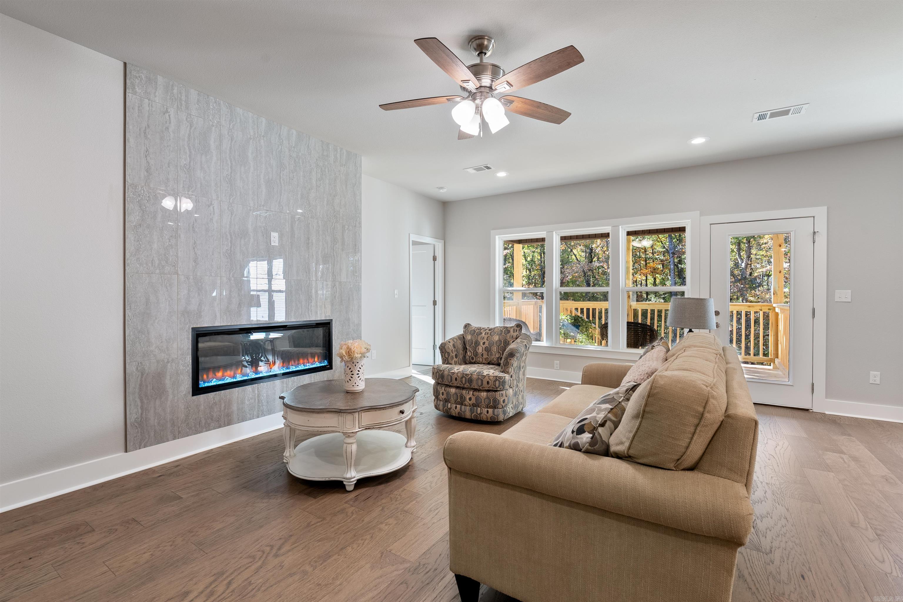 GIBRALTER HGTS - Residential