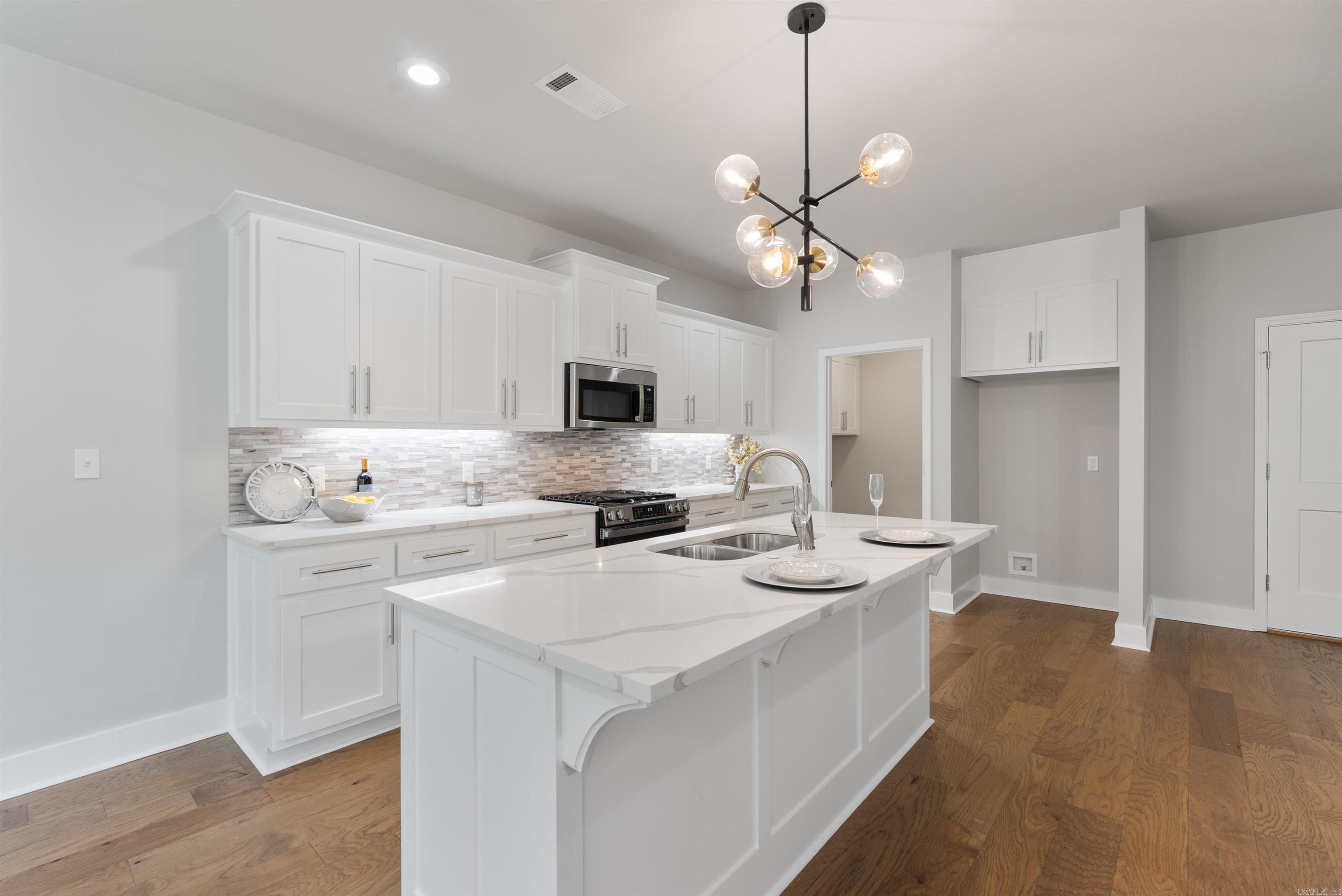 GIBRALTER HGTS - Residential