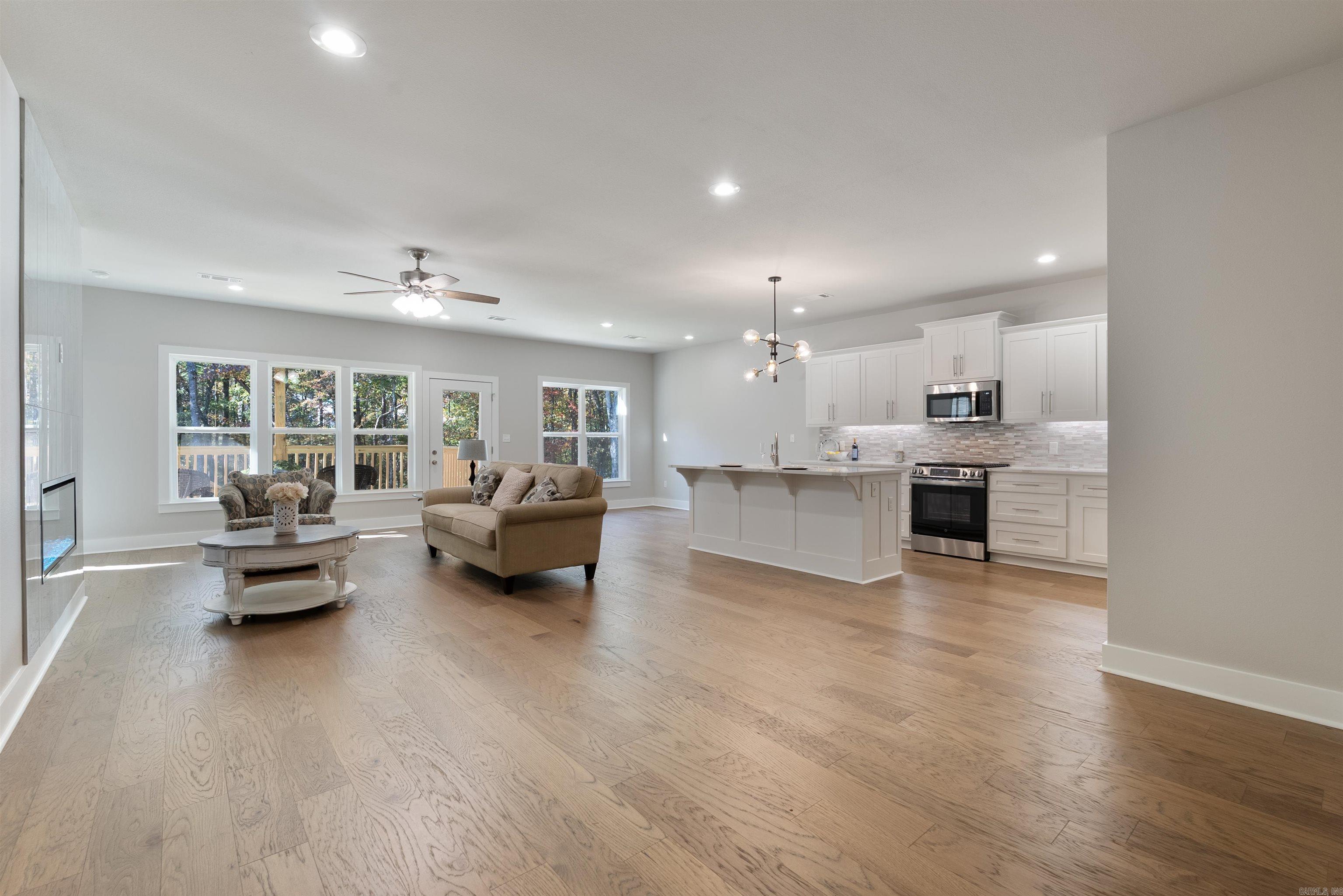 GIBRALTER HGTS - Residential