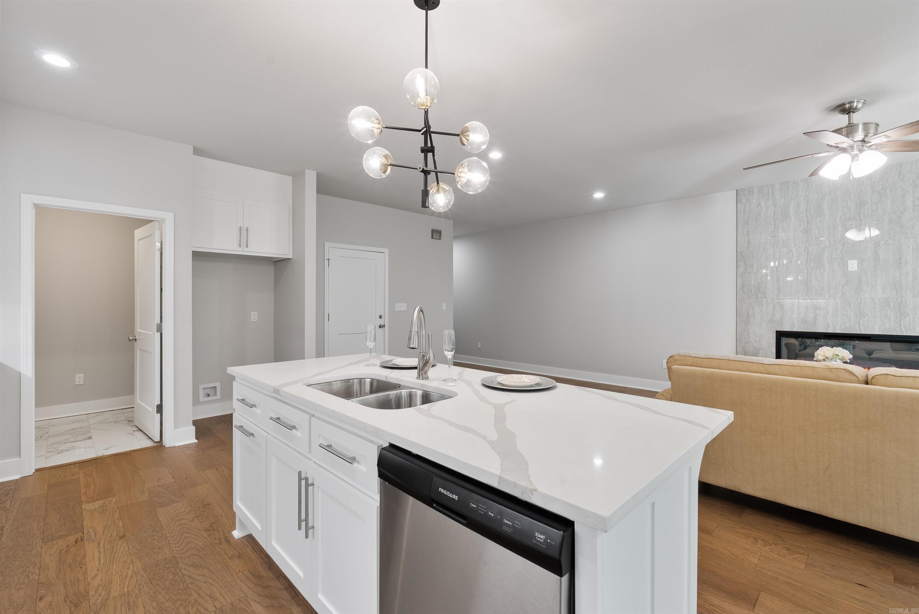 GIBRALTER HGTS - Residential