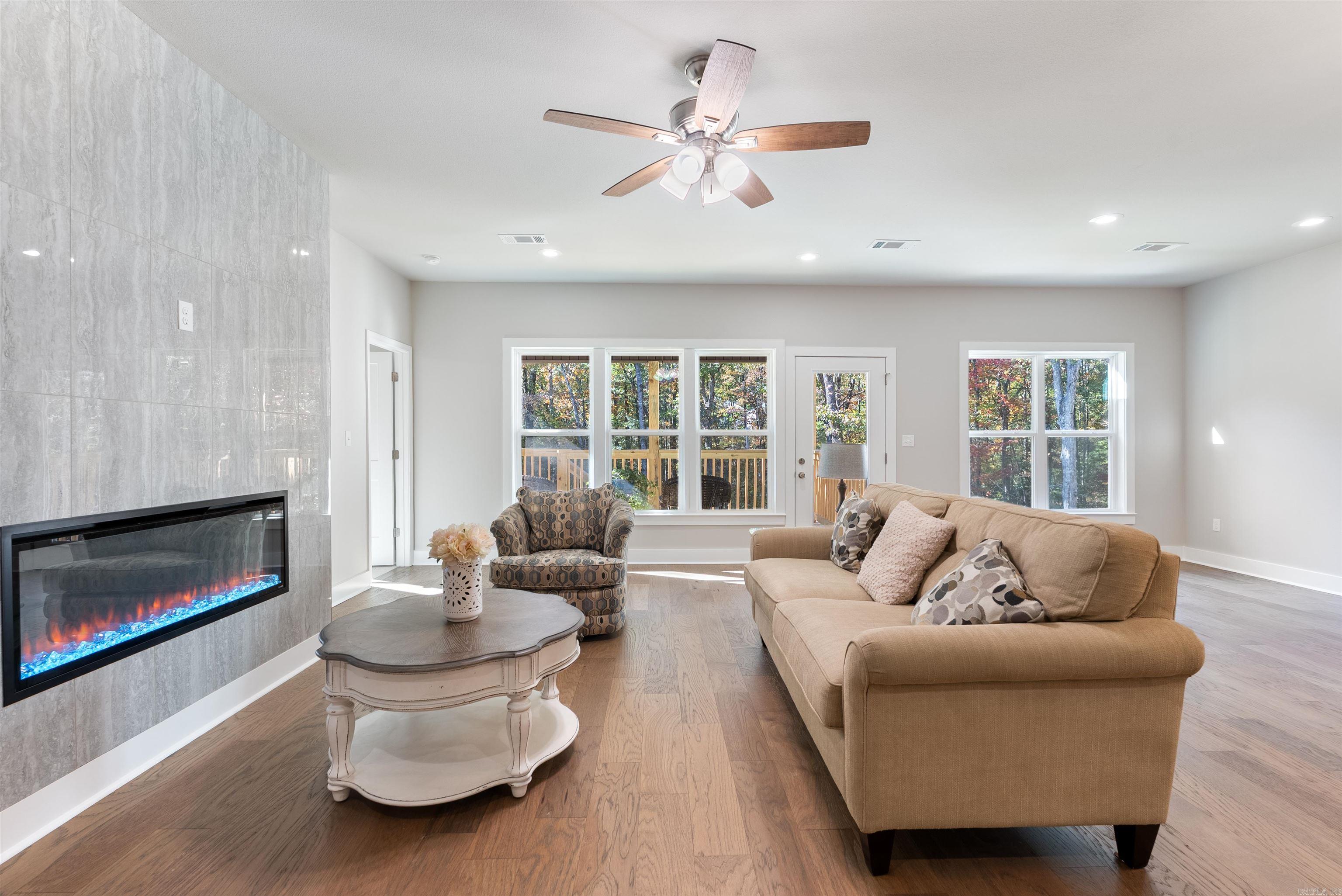 GIBRALTER HGTS - Residential