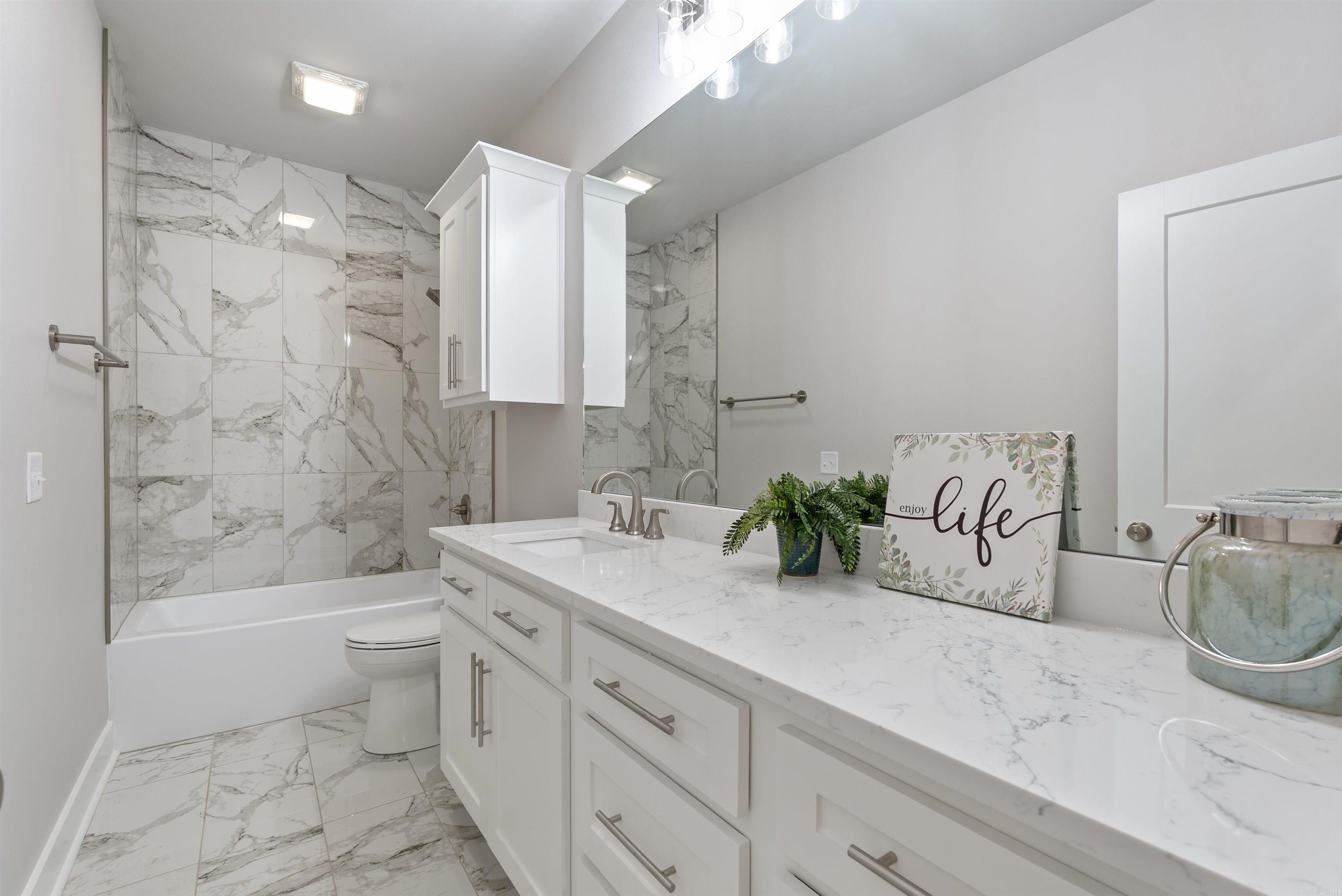 GIBRALTER HGTS - Residential