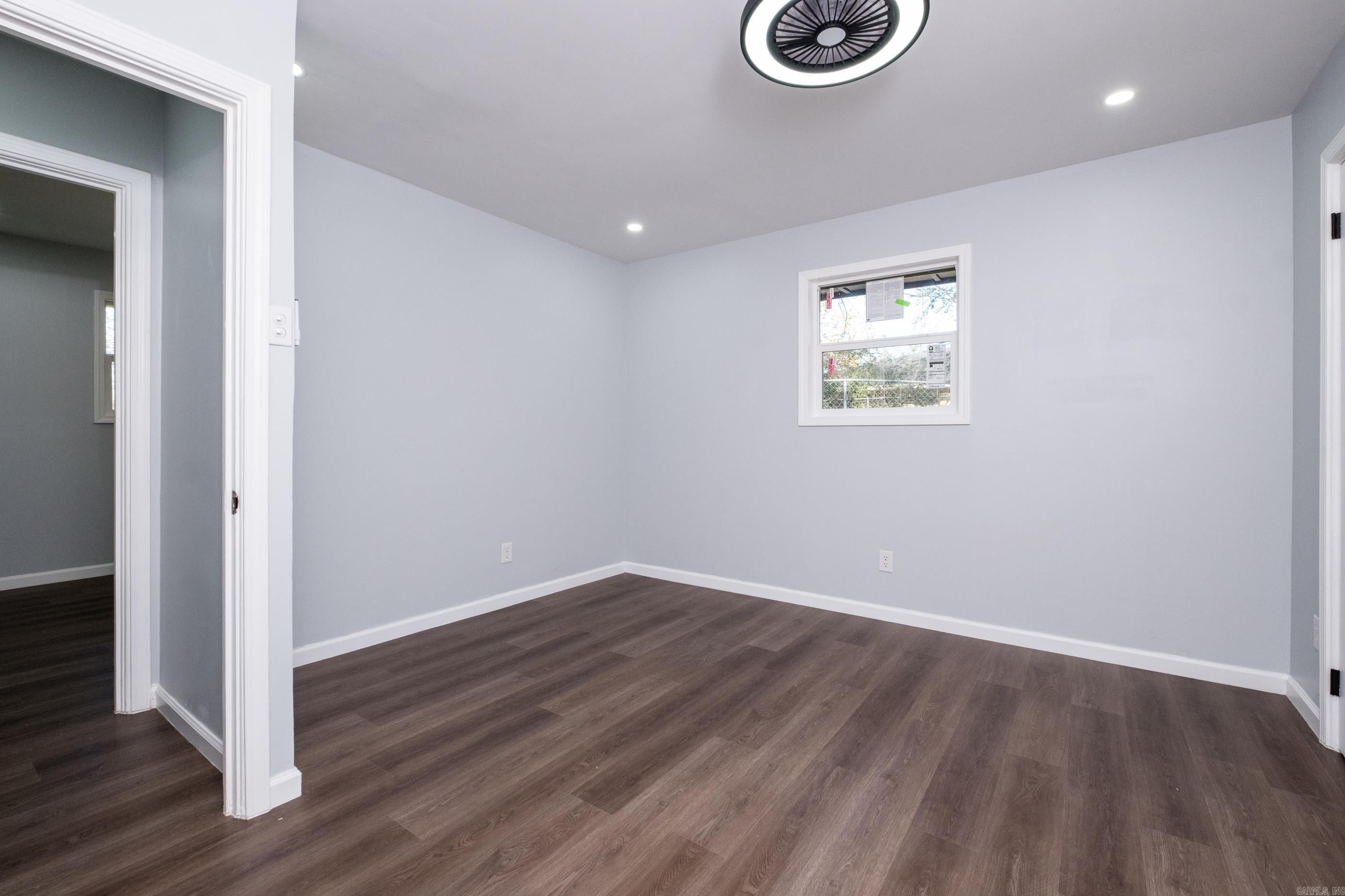 SUNNYMEADE - Residential