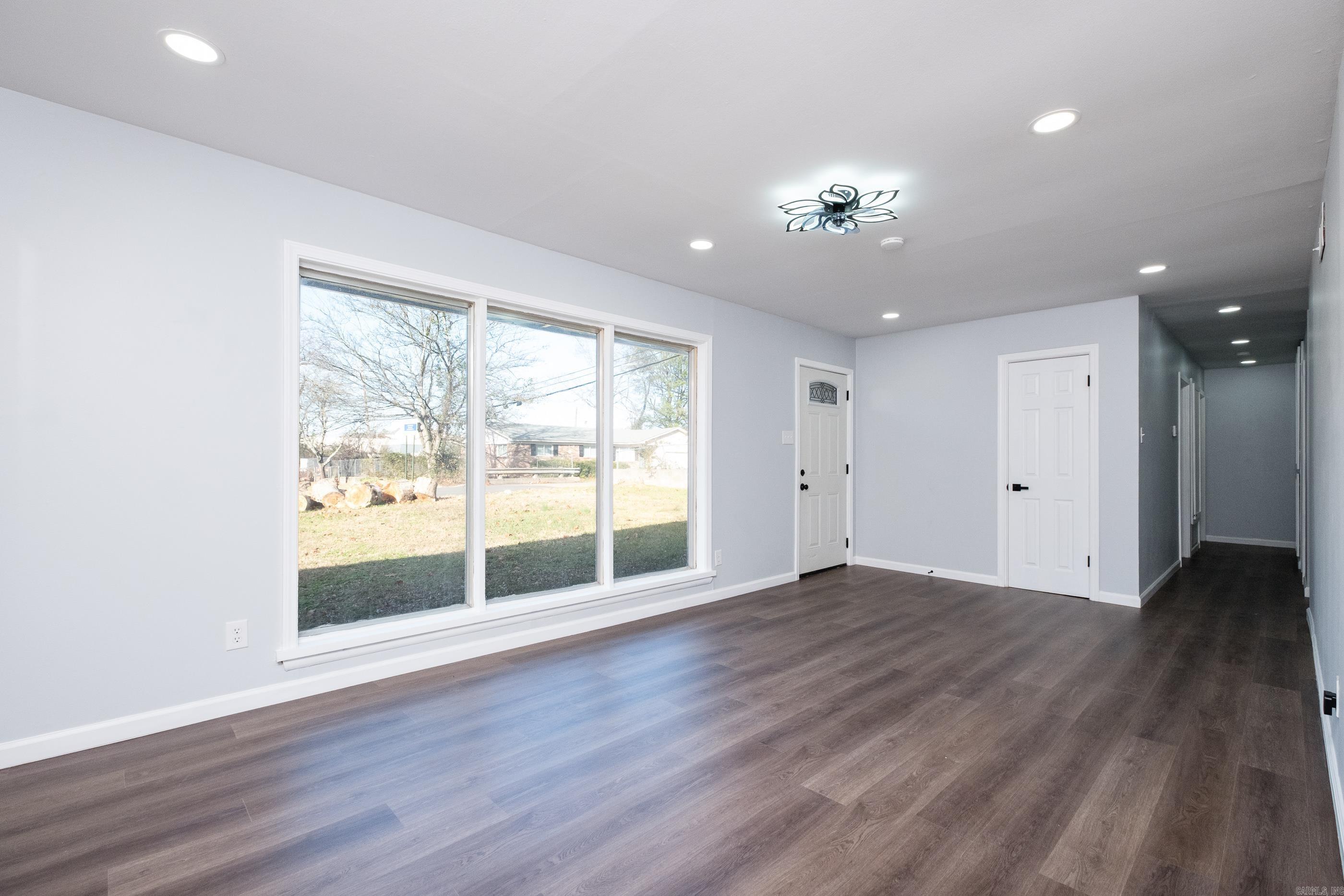 SUNNYMEADE - Residential