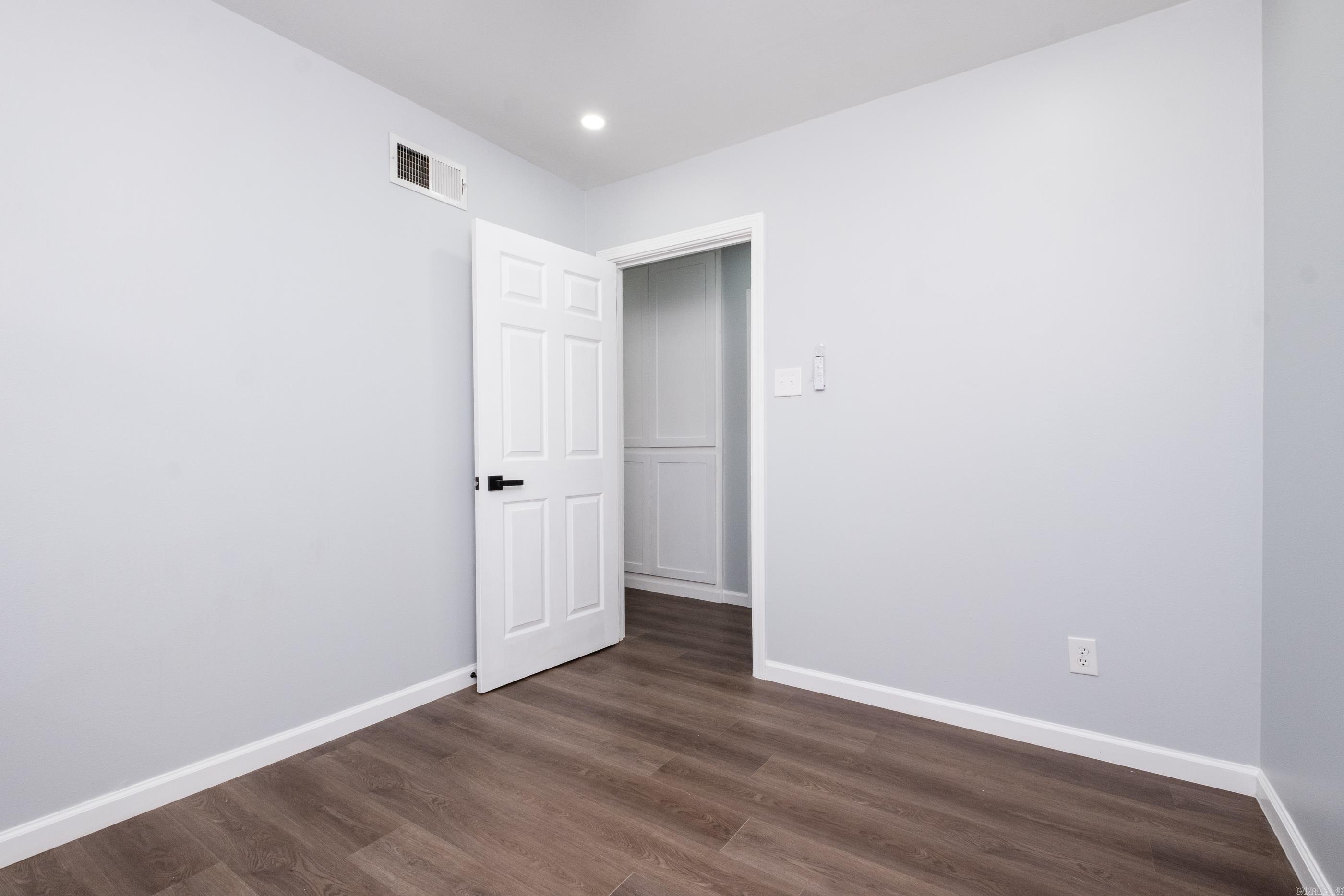 SUNNYMEADE - Residential