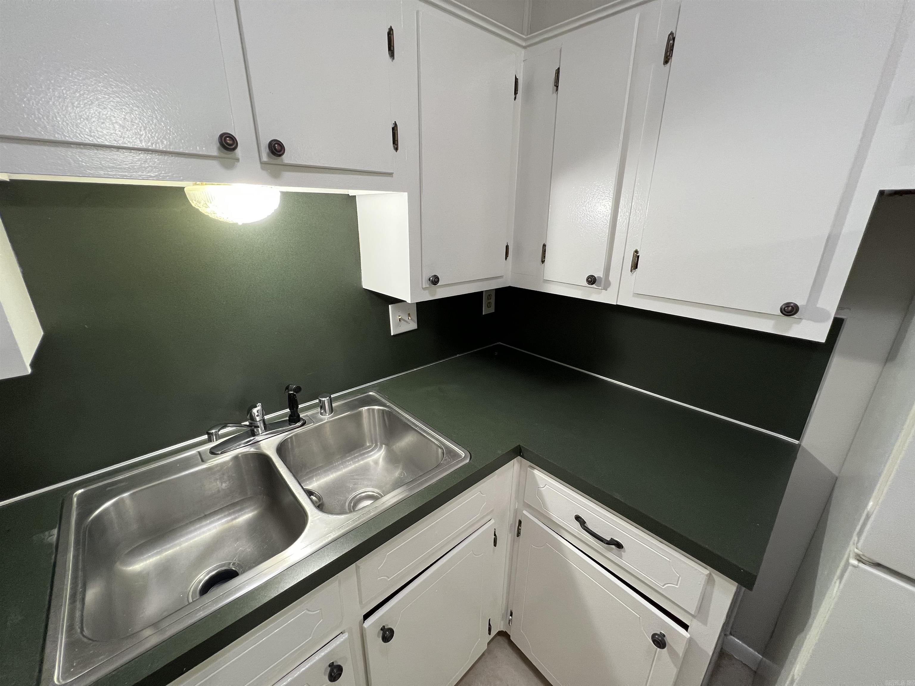 Hill Crest - Residential Lease