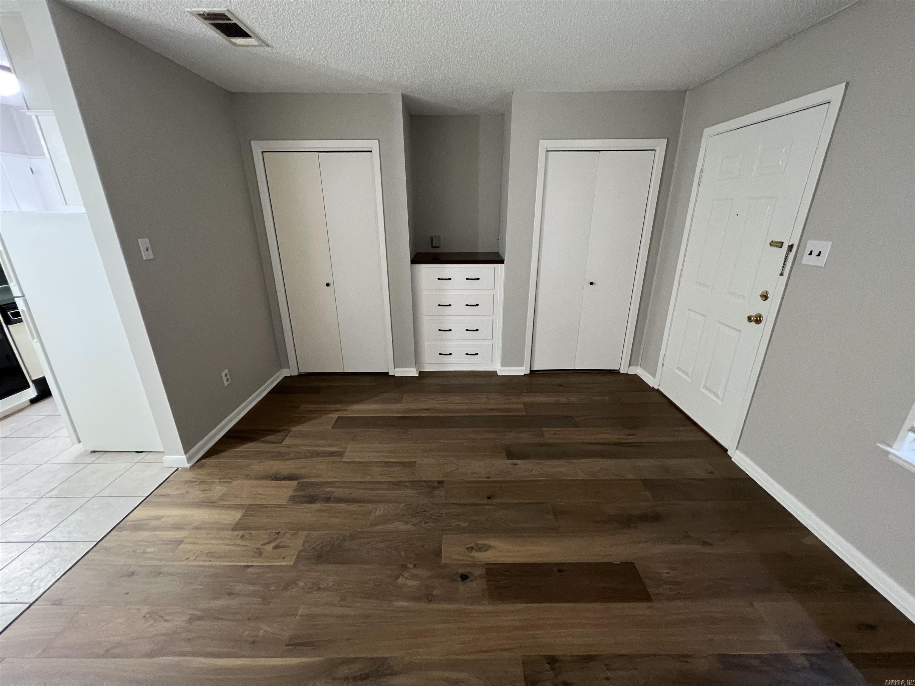 Hill Crest - Residential Lease