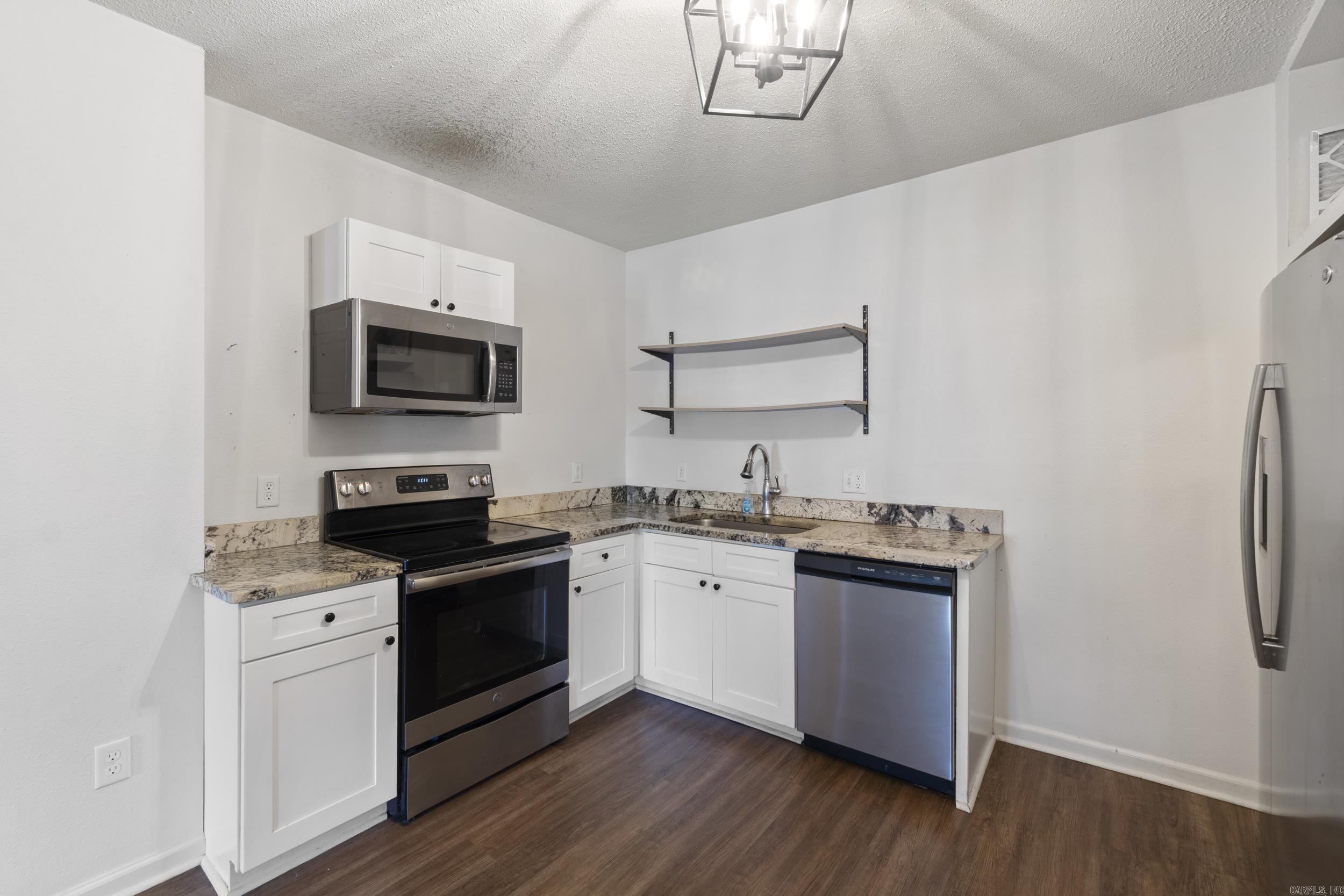 Robinsons Plat - Residential Income