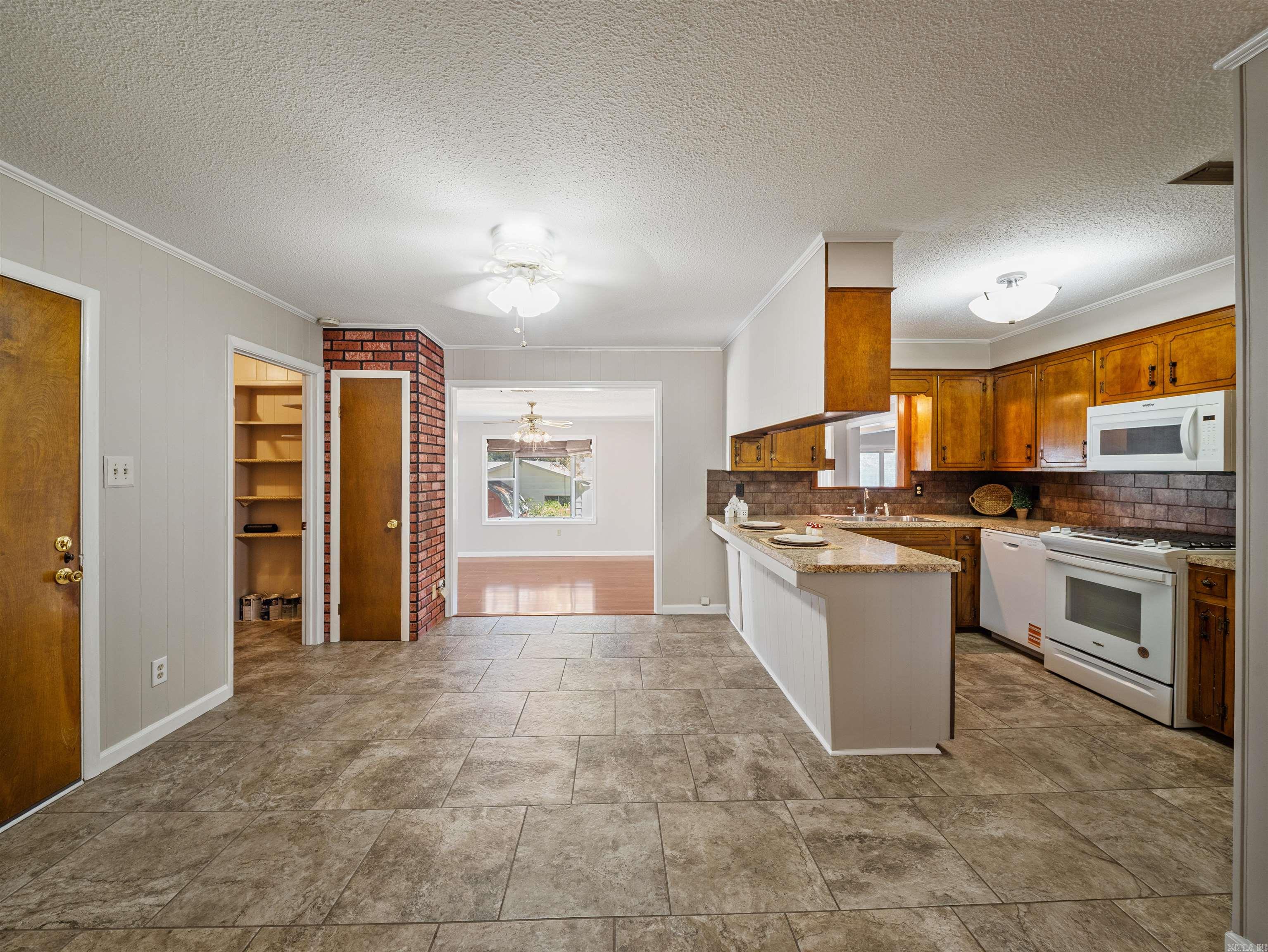 MELODY HILLS - Residential