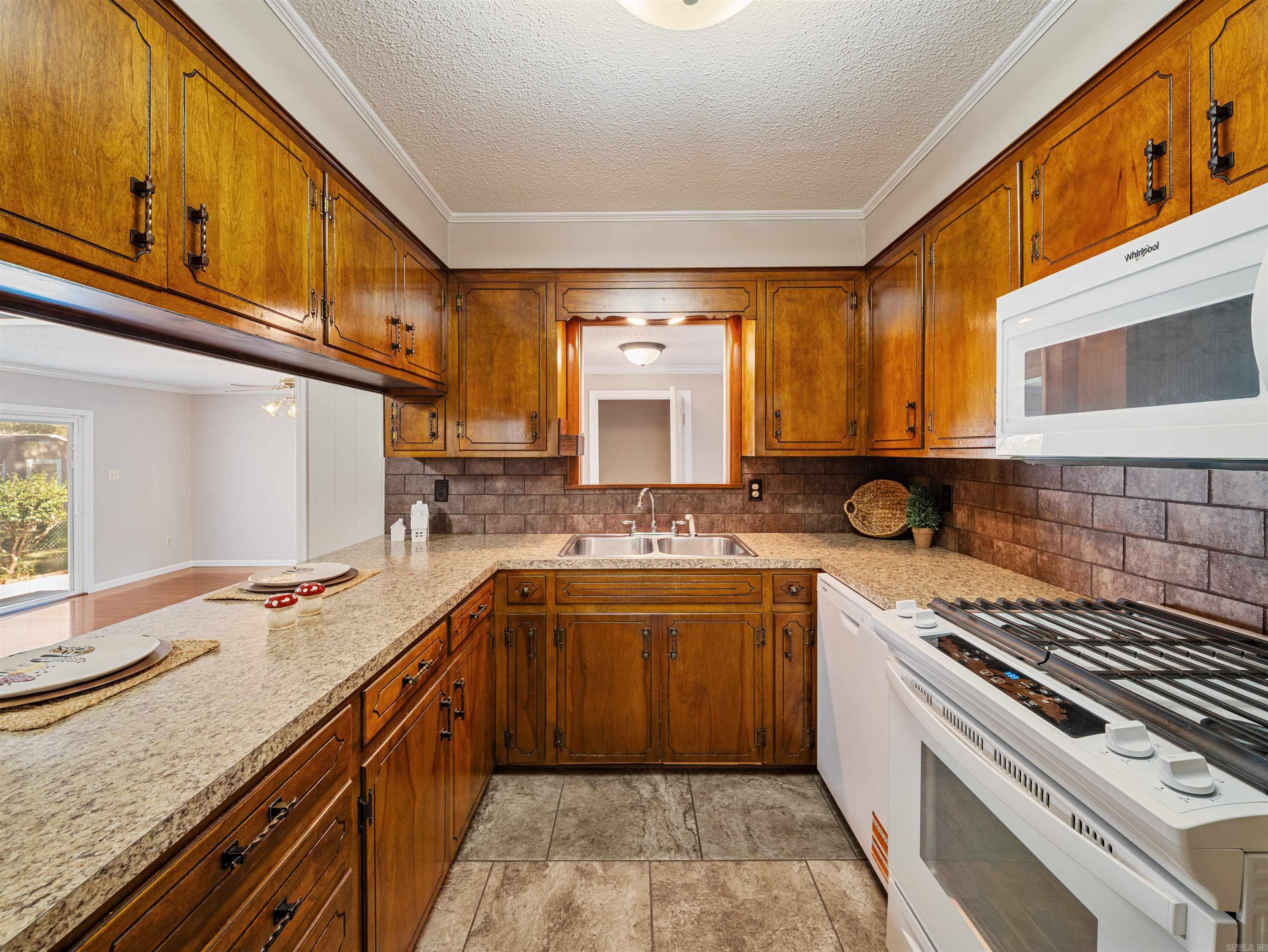 MELODY HILLS - Residential