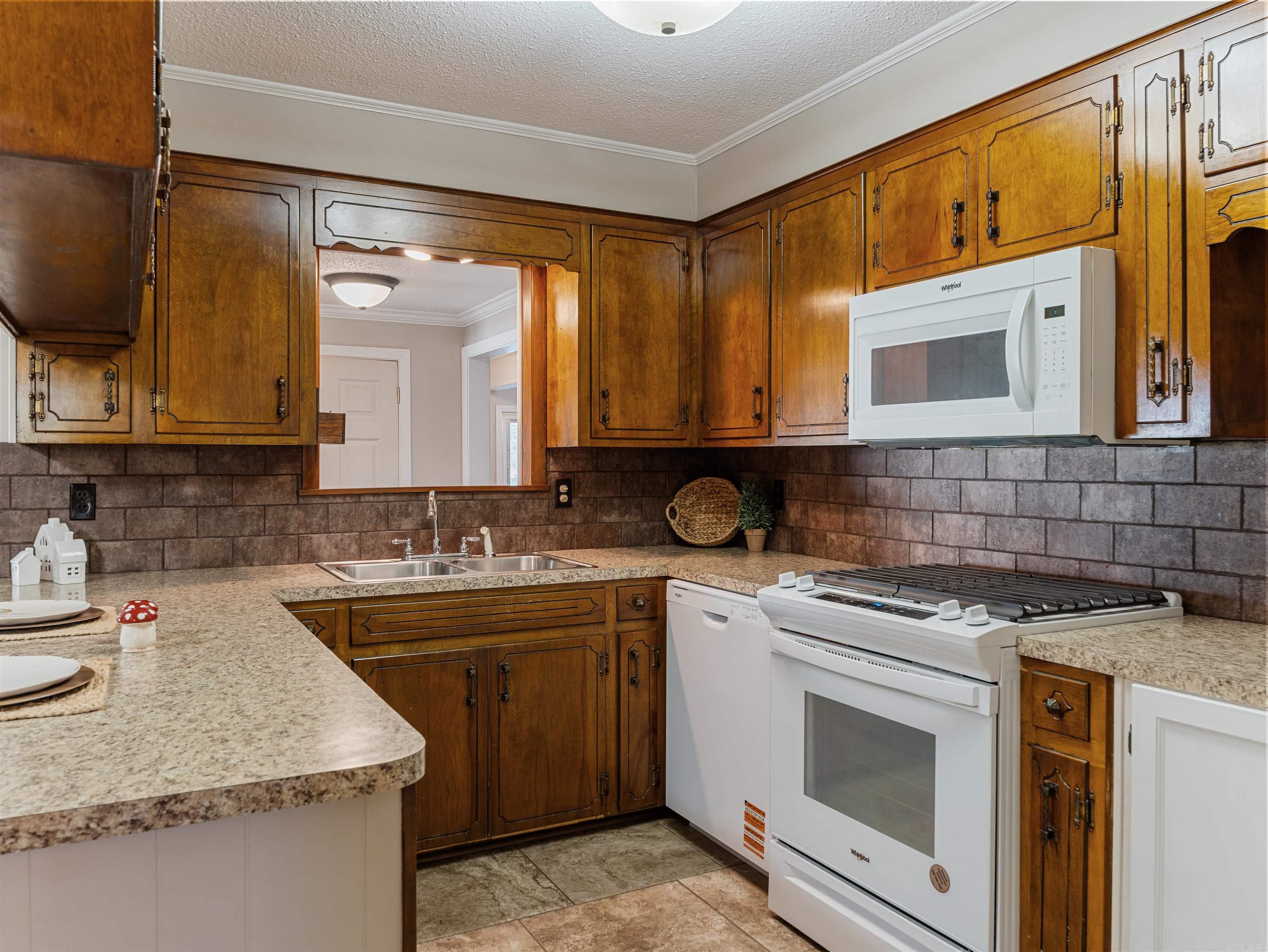 MELODY HILLS - Residential