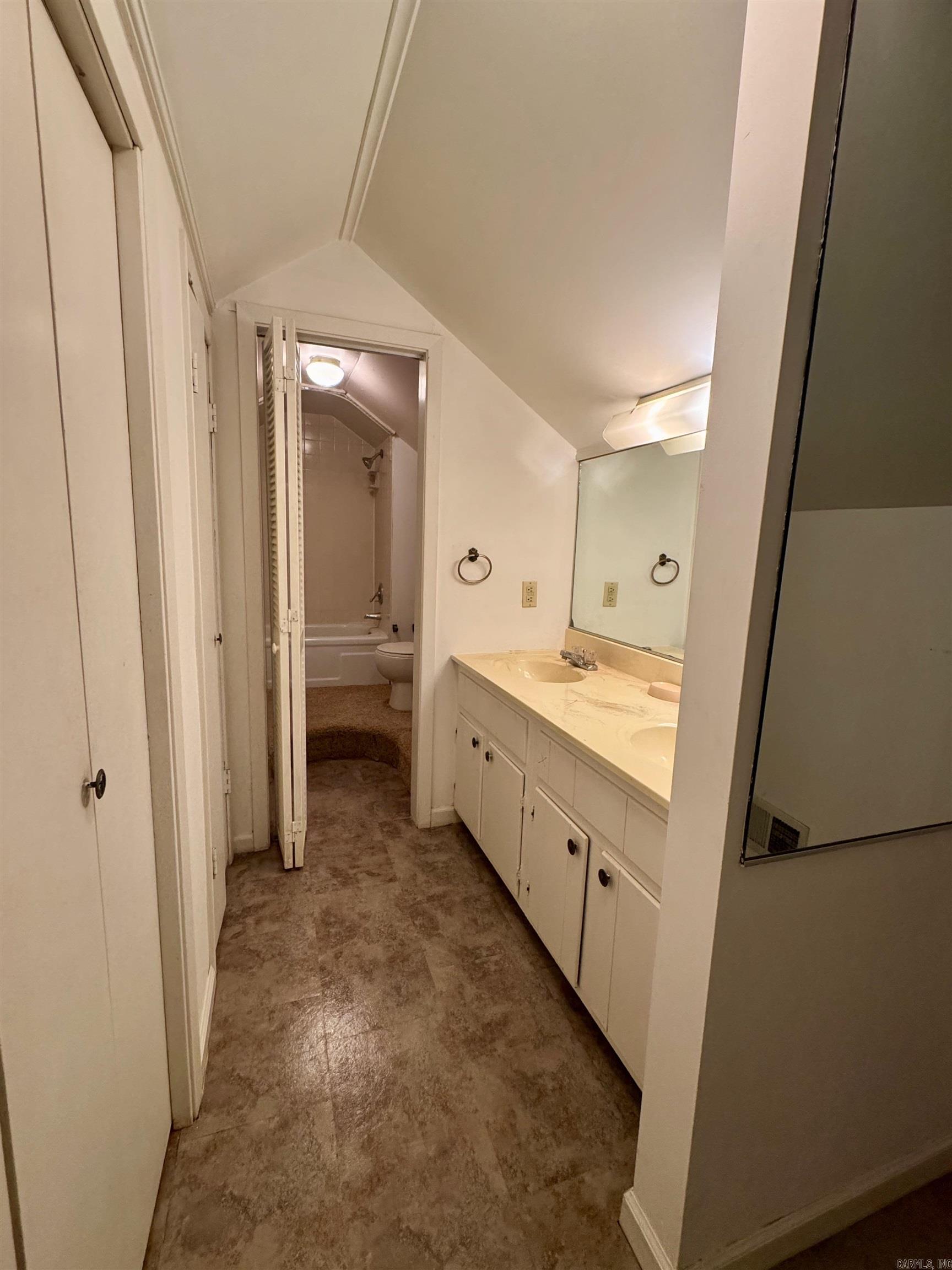 Stuck Brothers 3rd - Residential