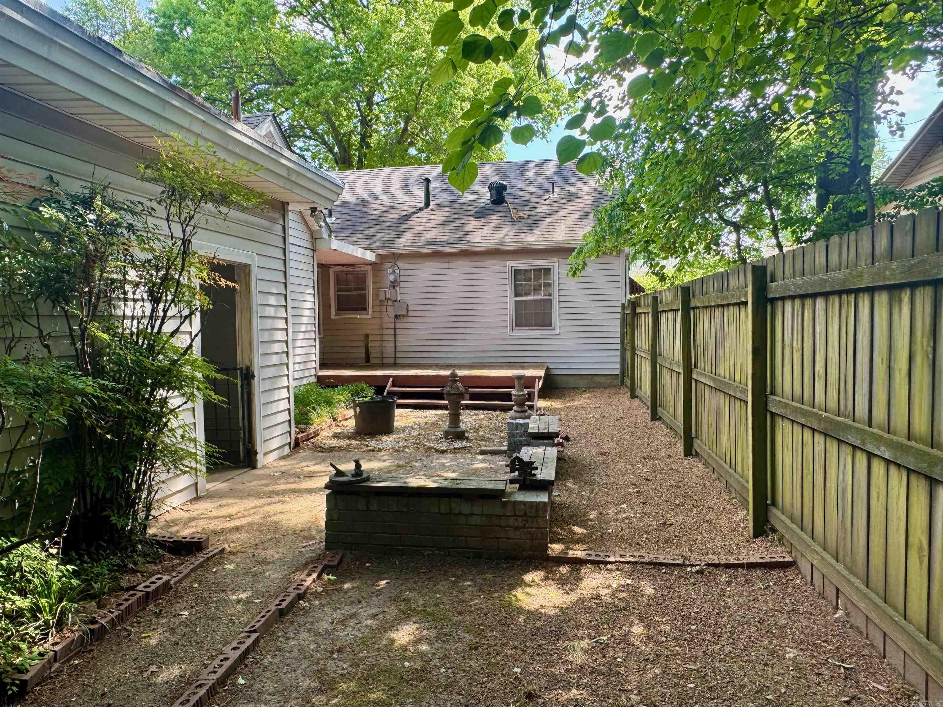 Stuck Brothers 3rd - Residential