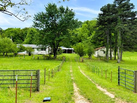 Photo of 227 Cedar Creek Road, Marshall, AR 72650 (MLS # 26016237)