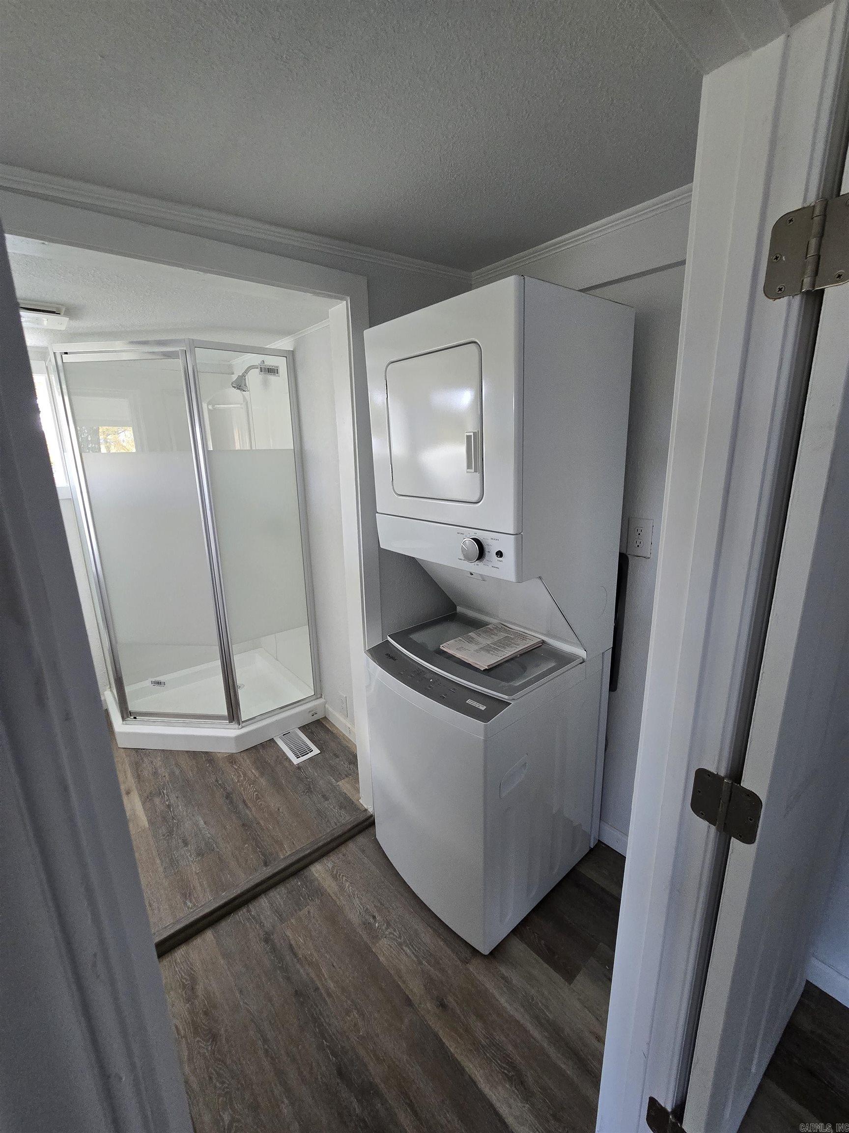 INTERURBAN HGTS - Residential