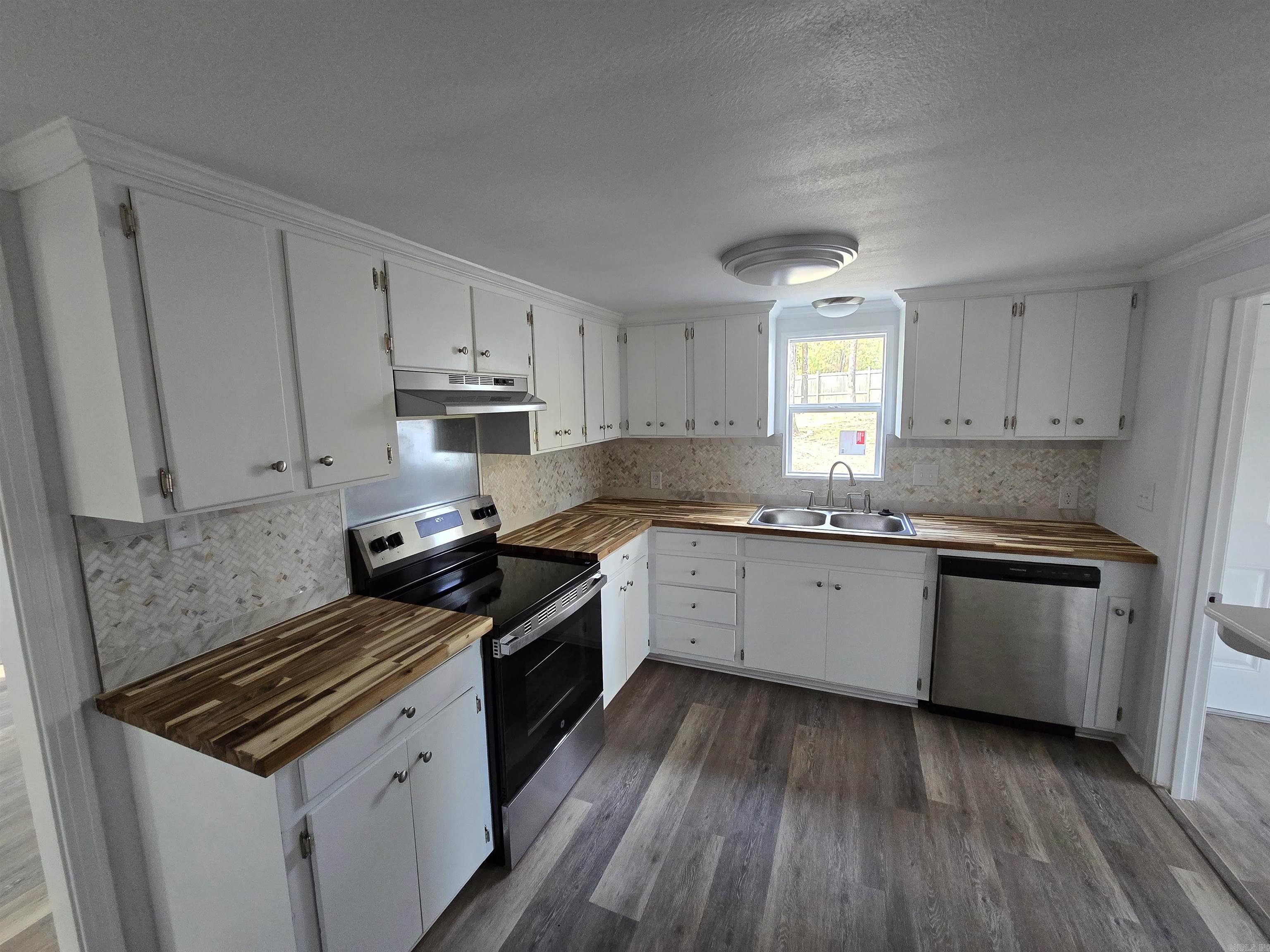 INTERURBAN HGTS - Residential