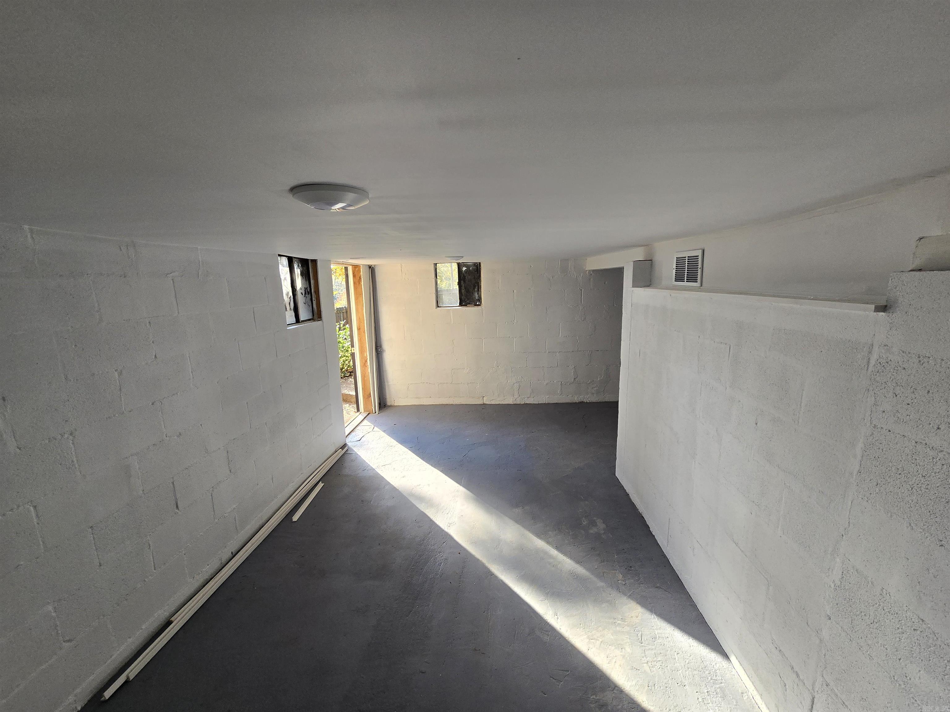 INTERURBAN HGTS - Residential