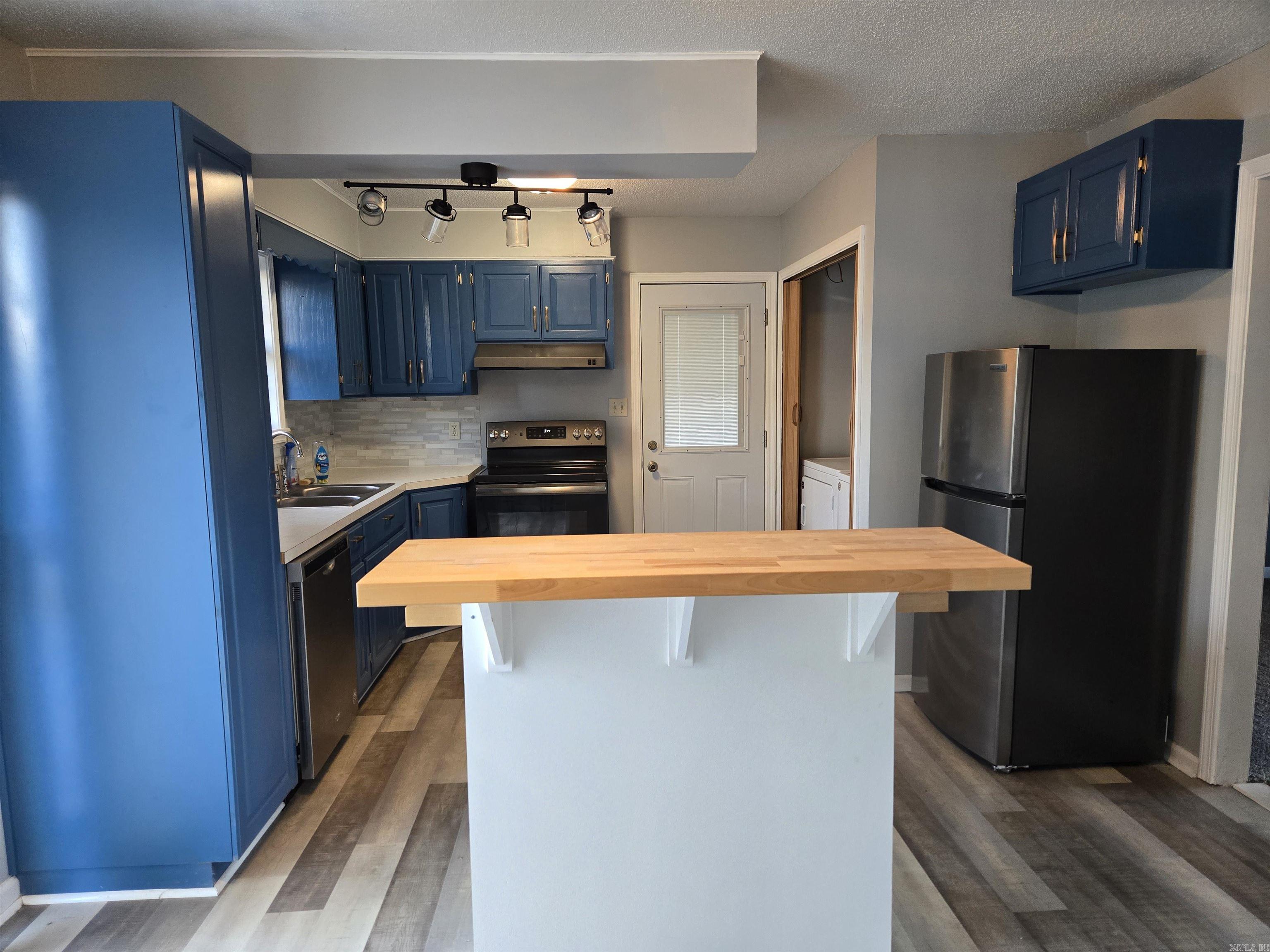 SPRADLIN & ROSE - Residential