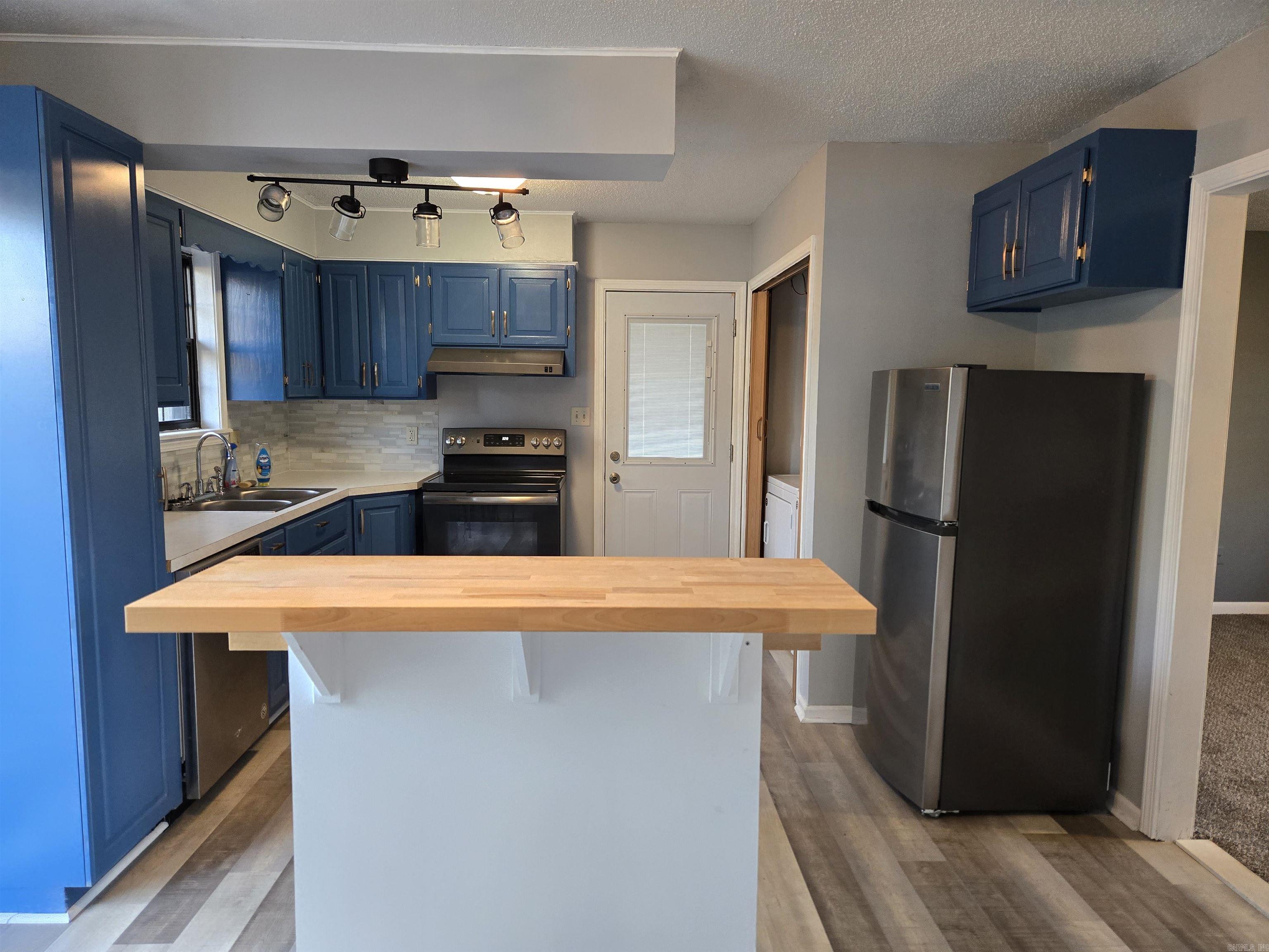 SPRADLIN & ROSE - Residential