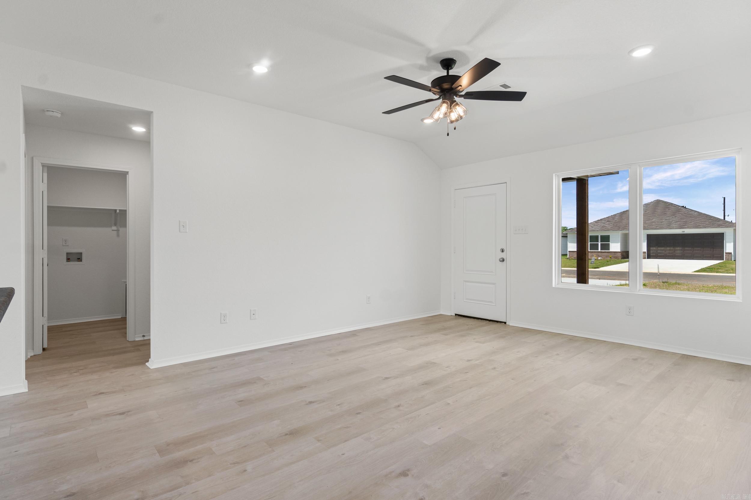SOUTHFORK RANCH S/D PH I - Residential