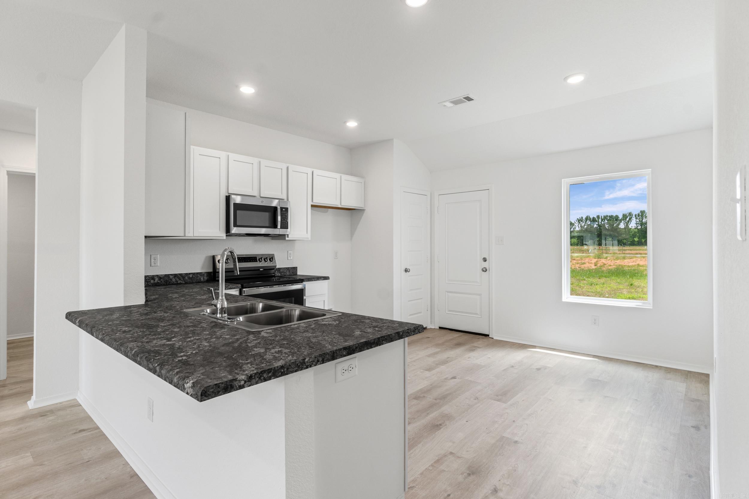 SOUTHFORK RANCH S/D PH I - Residential