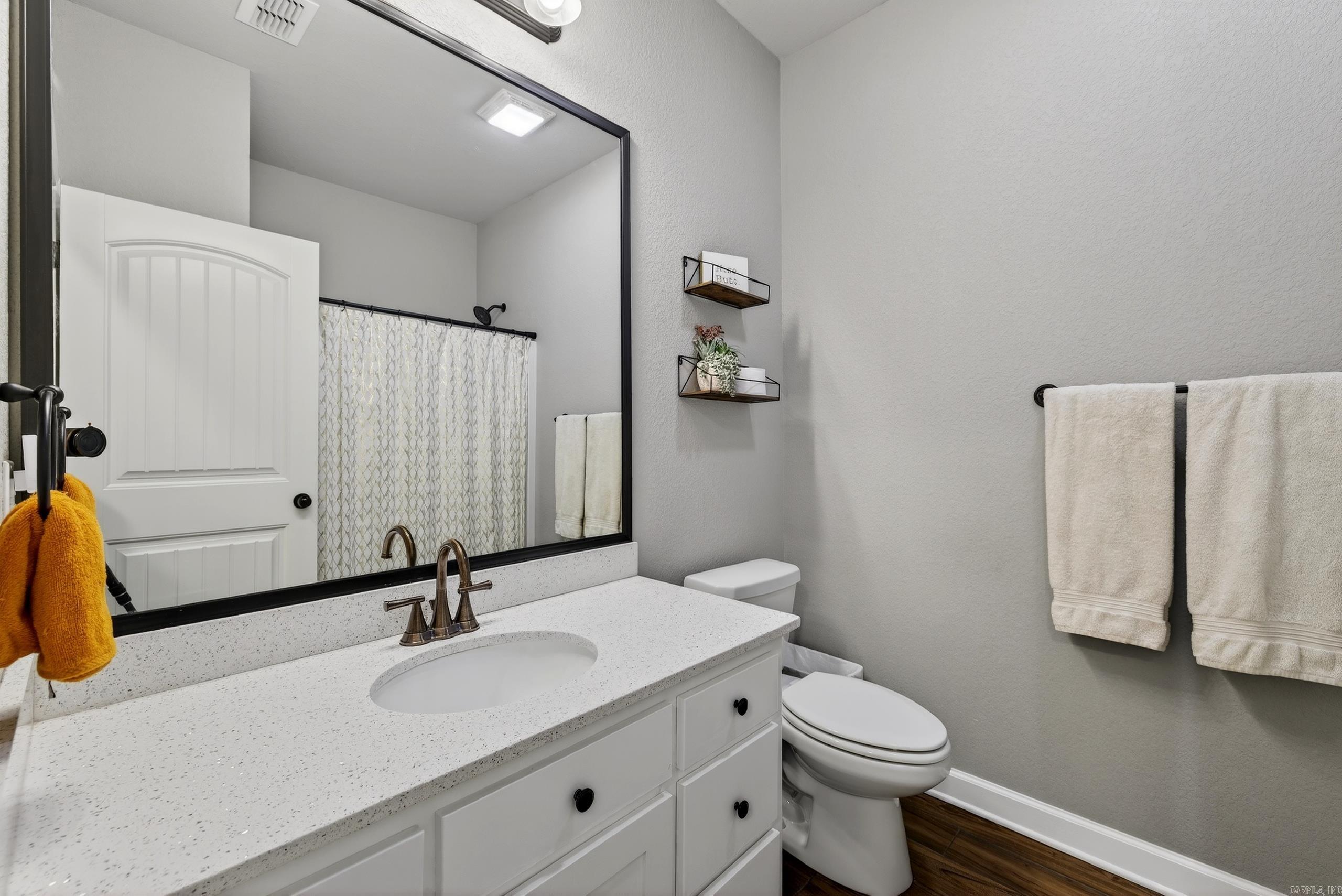 SHADOW CREEK - Residential