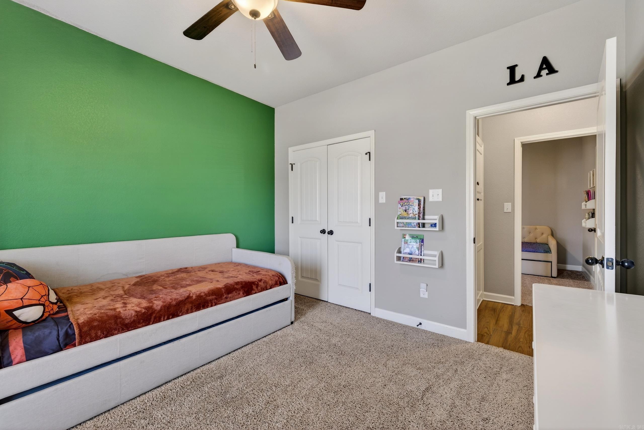 SHADOW CREEK - Residential