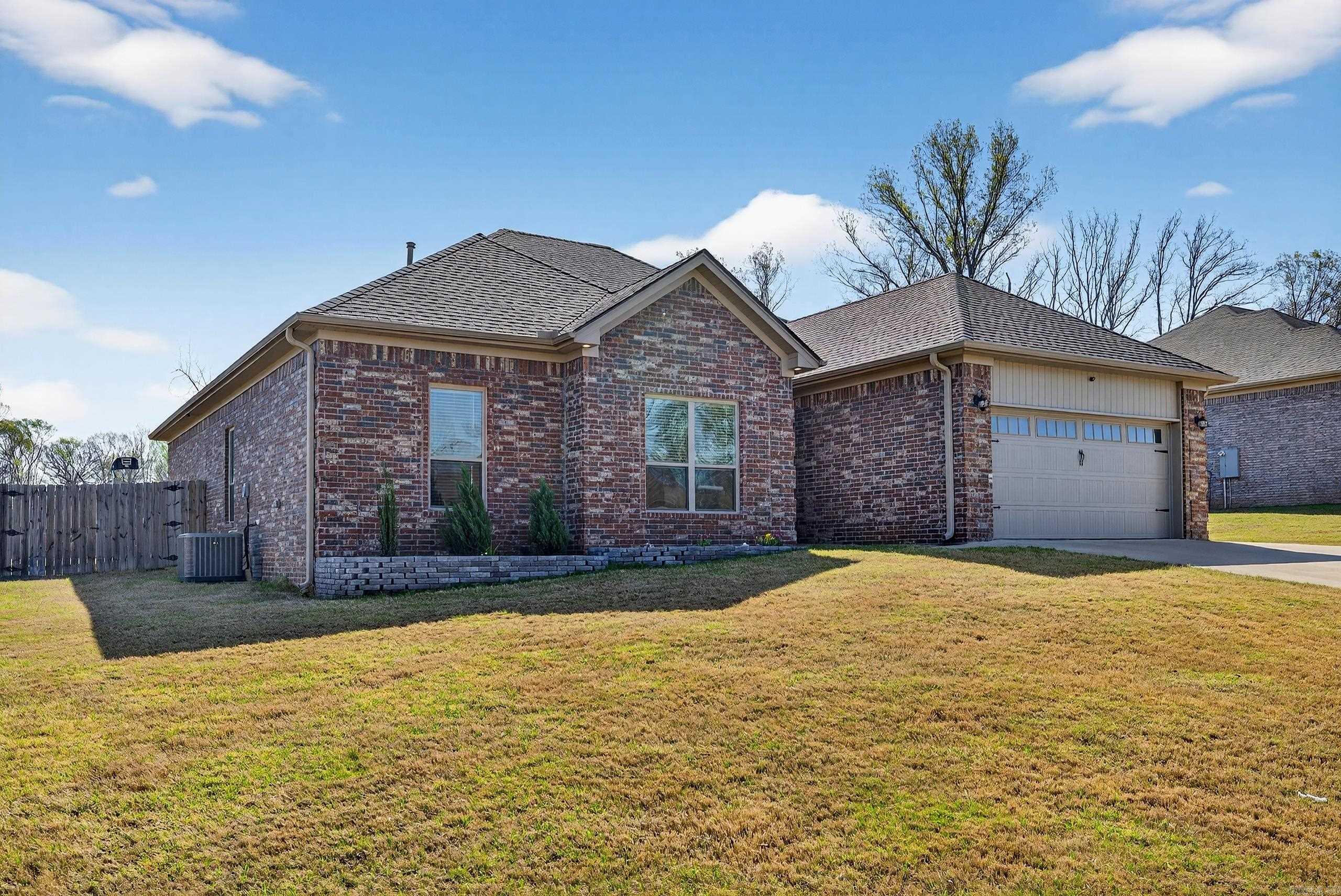 SHADOW CREEK - Residential