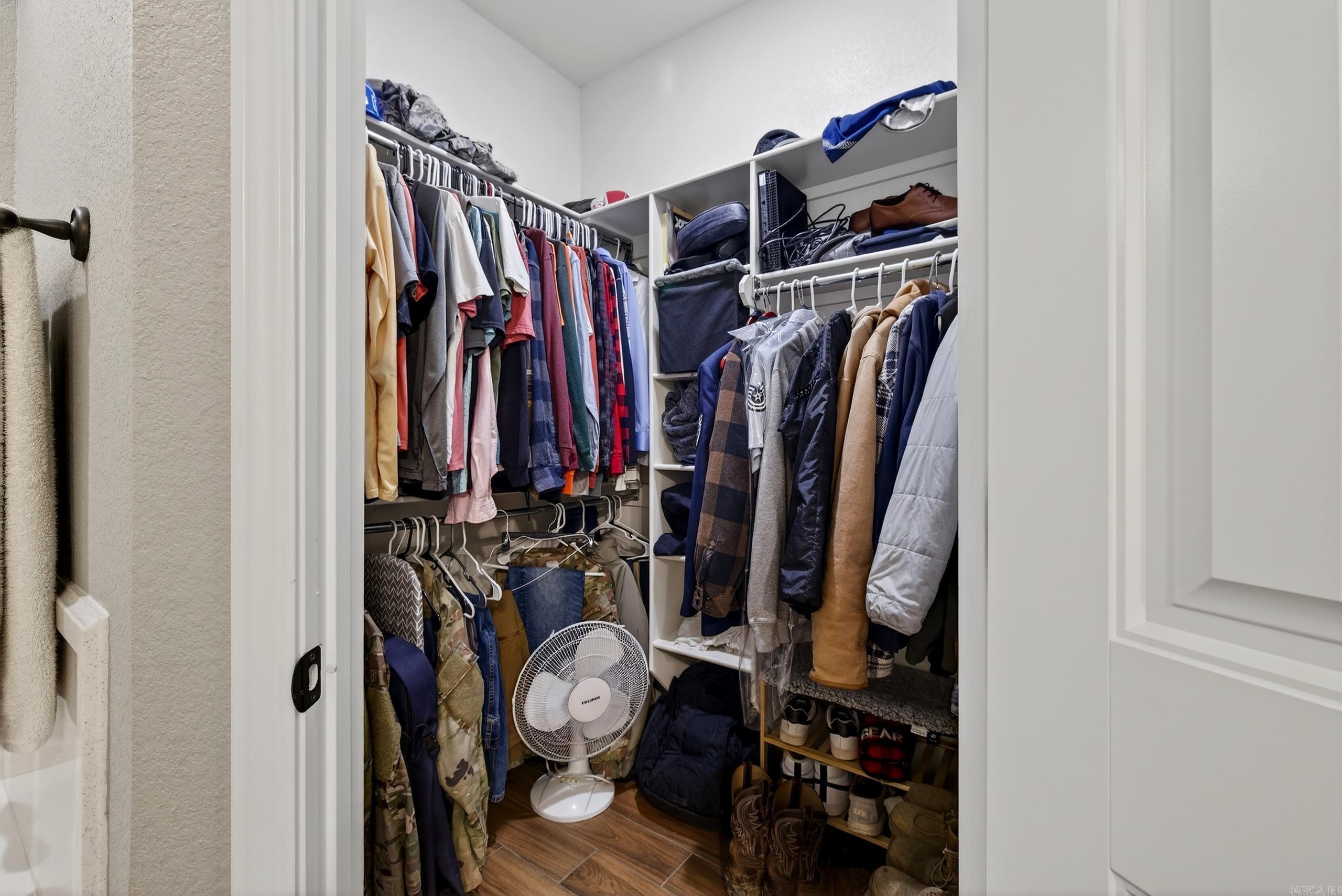 SHADOW CREEK - Residential