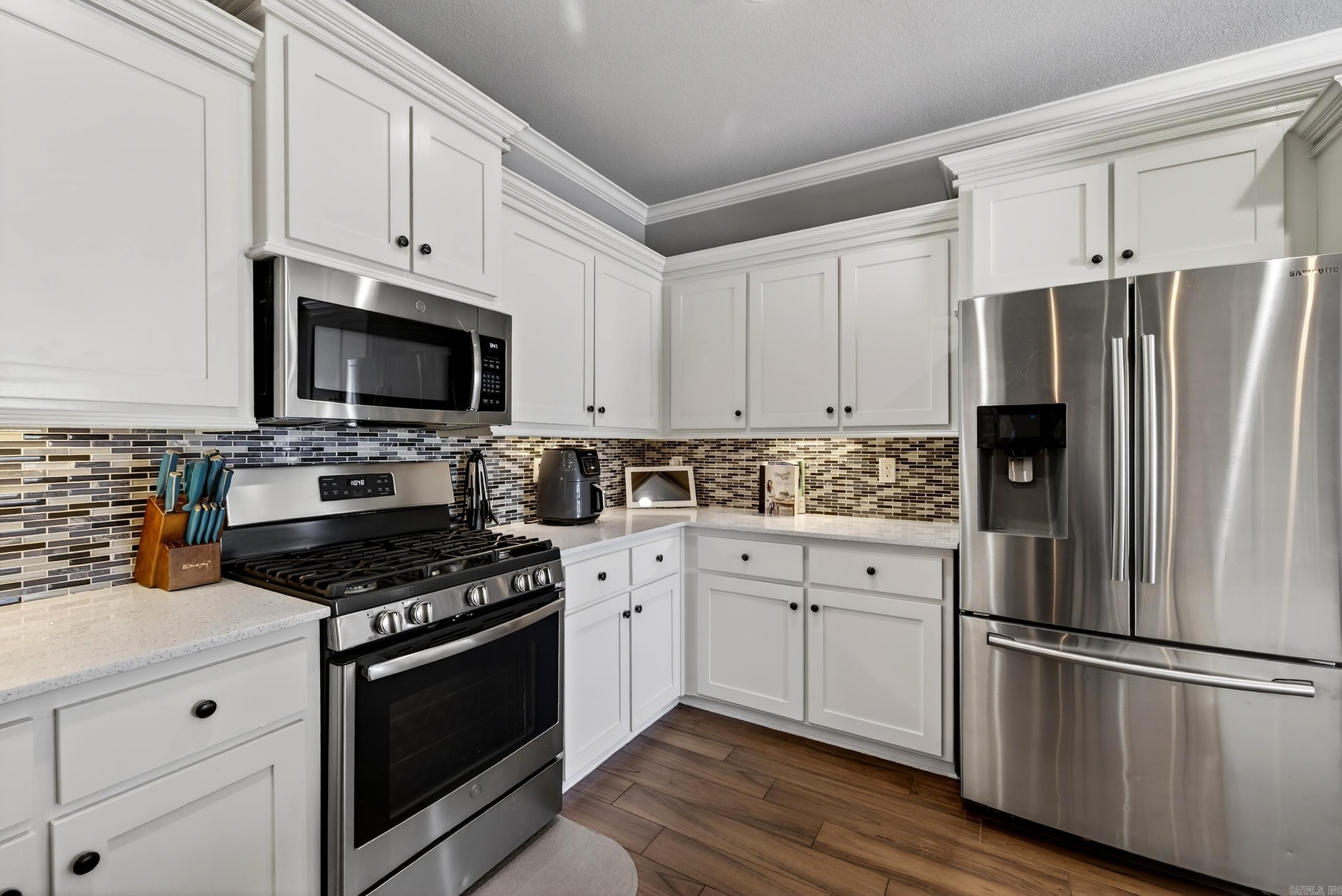 SHADOW CREEK - Residential